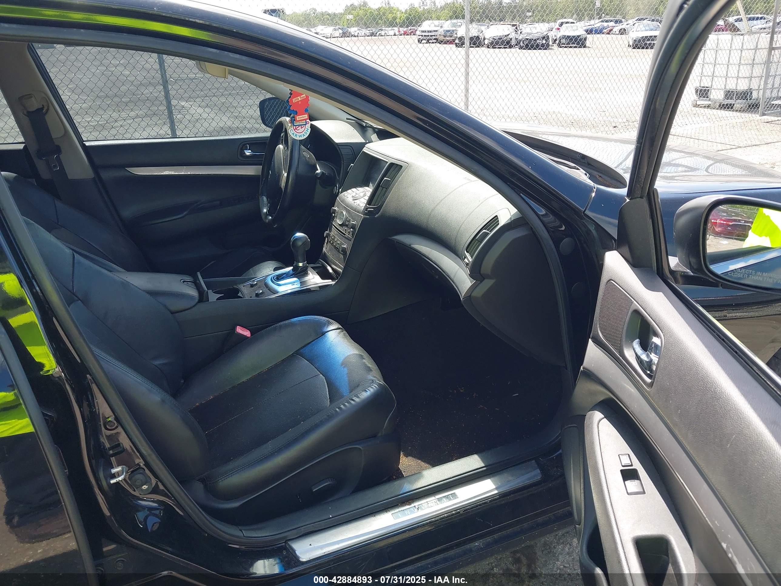 INFINITI Q40 image 5