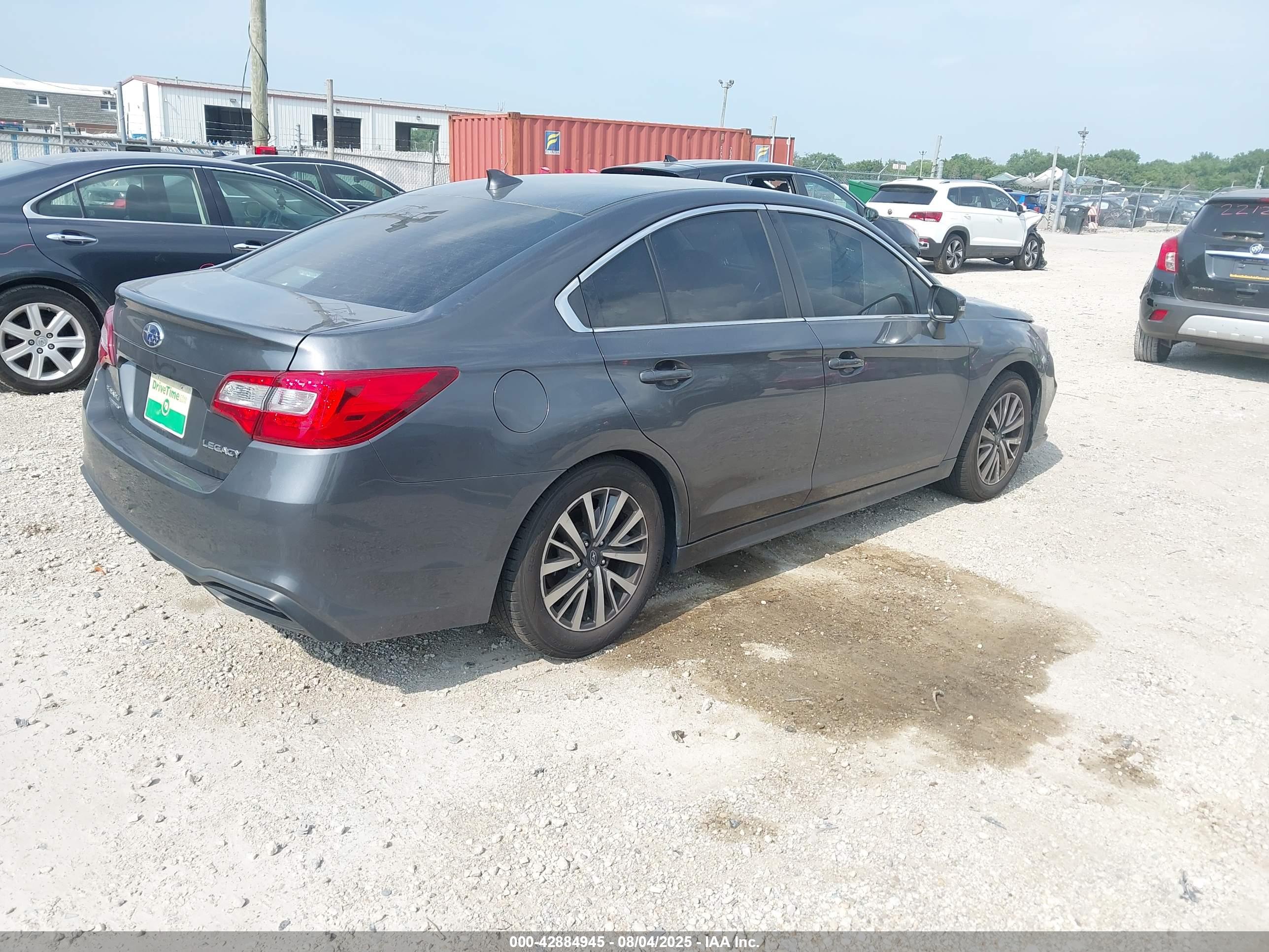 SUBARU LEGACY image 4
