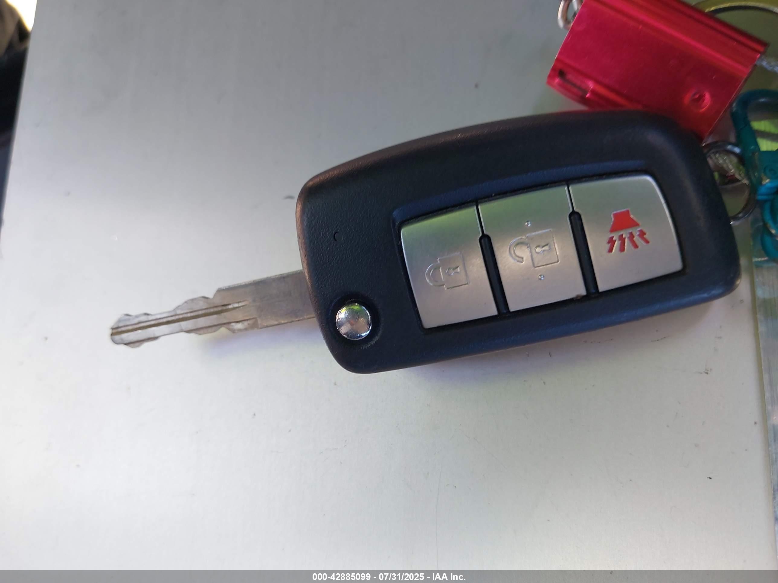 NISSAN ROGUE image 11