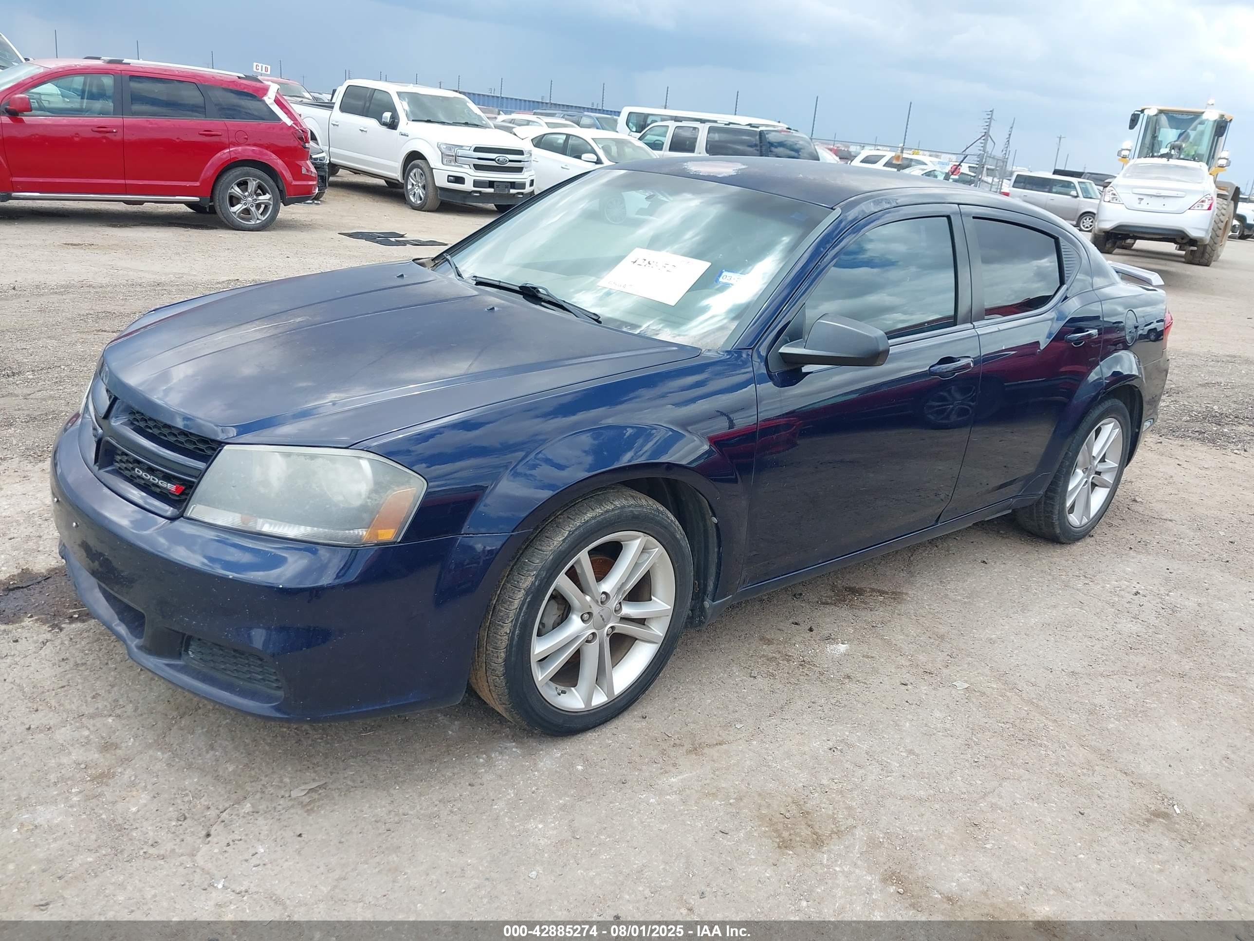 DODGE AVENGER image 2