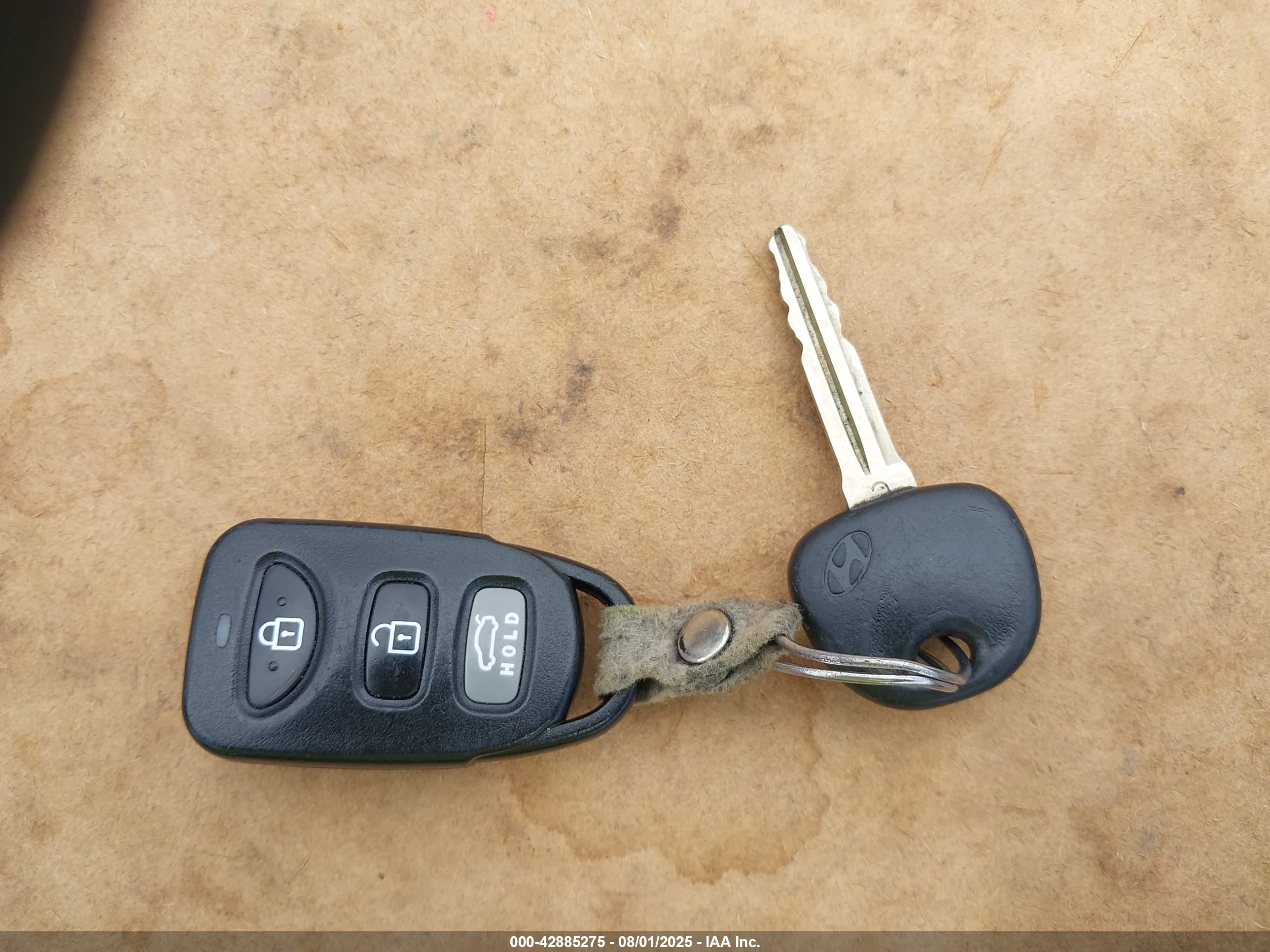 HYUNDAI ELANTRA image 11