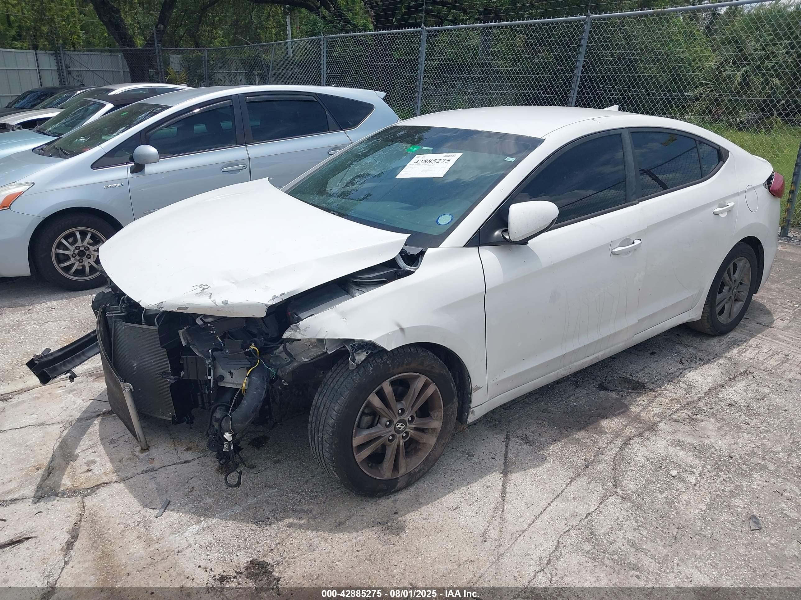 HYUNDAI ELANTRA image 2