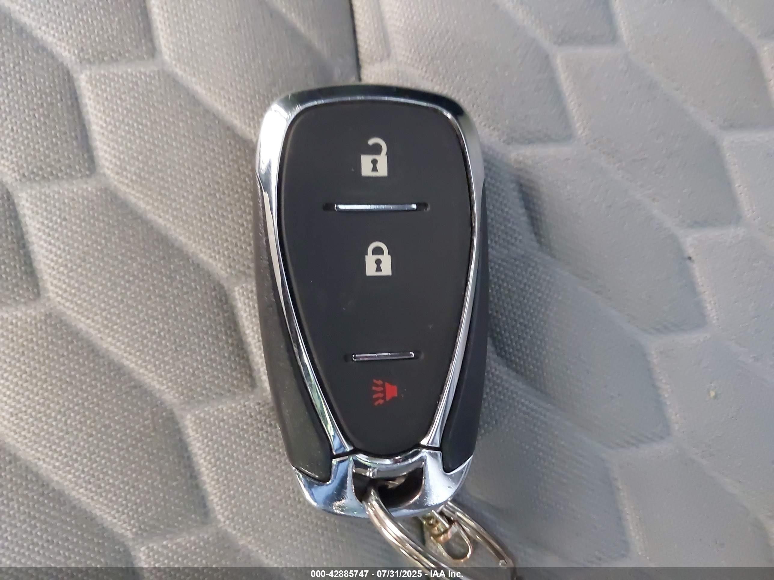 CHEVROLET EQUINOX image 11