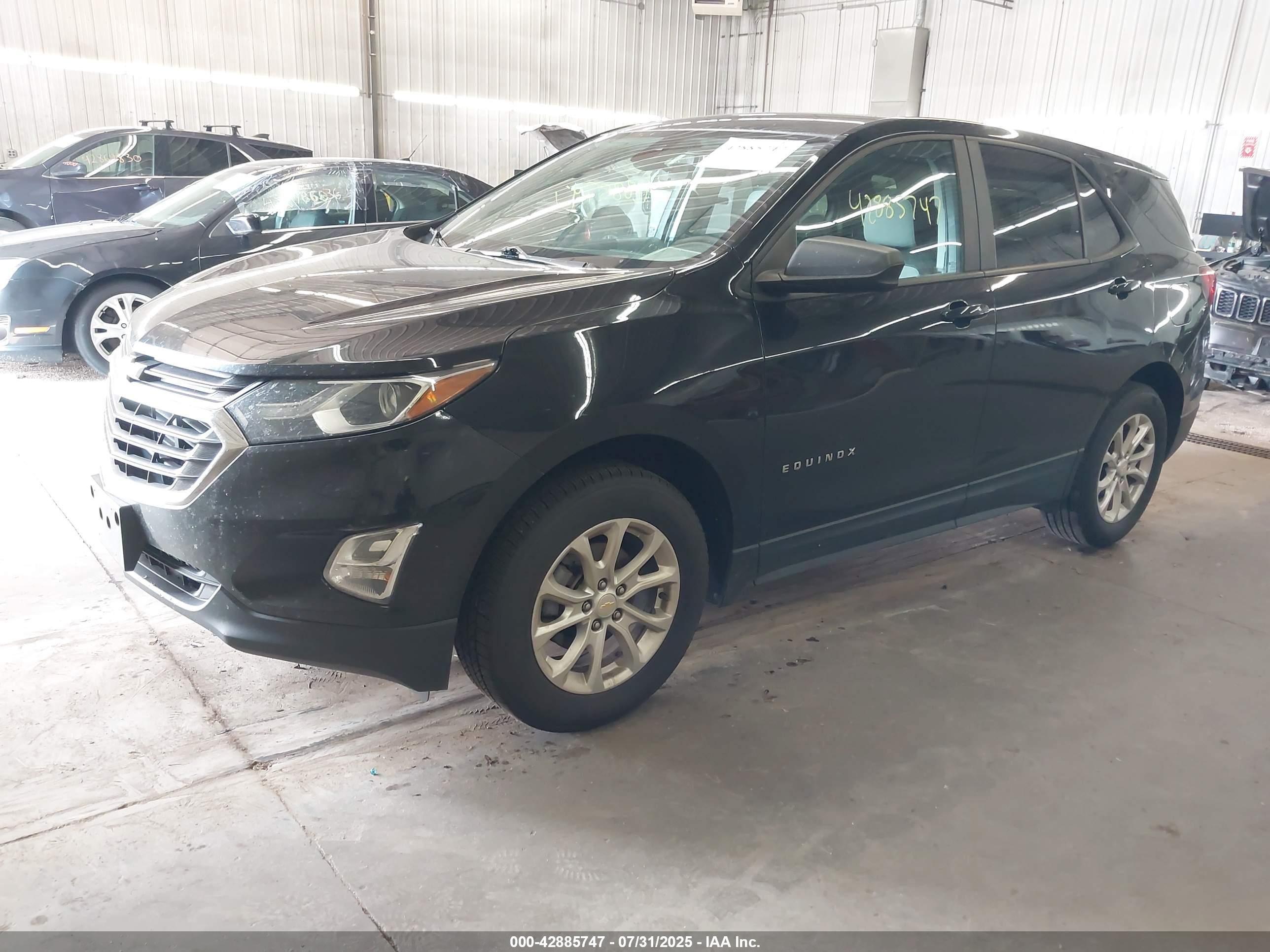 CHEVROLET EQUINOX image 2