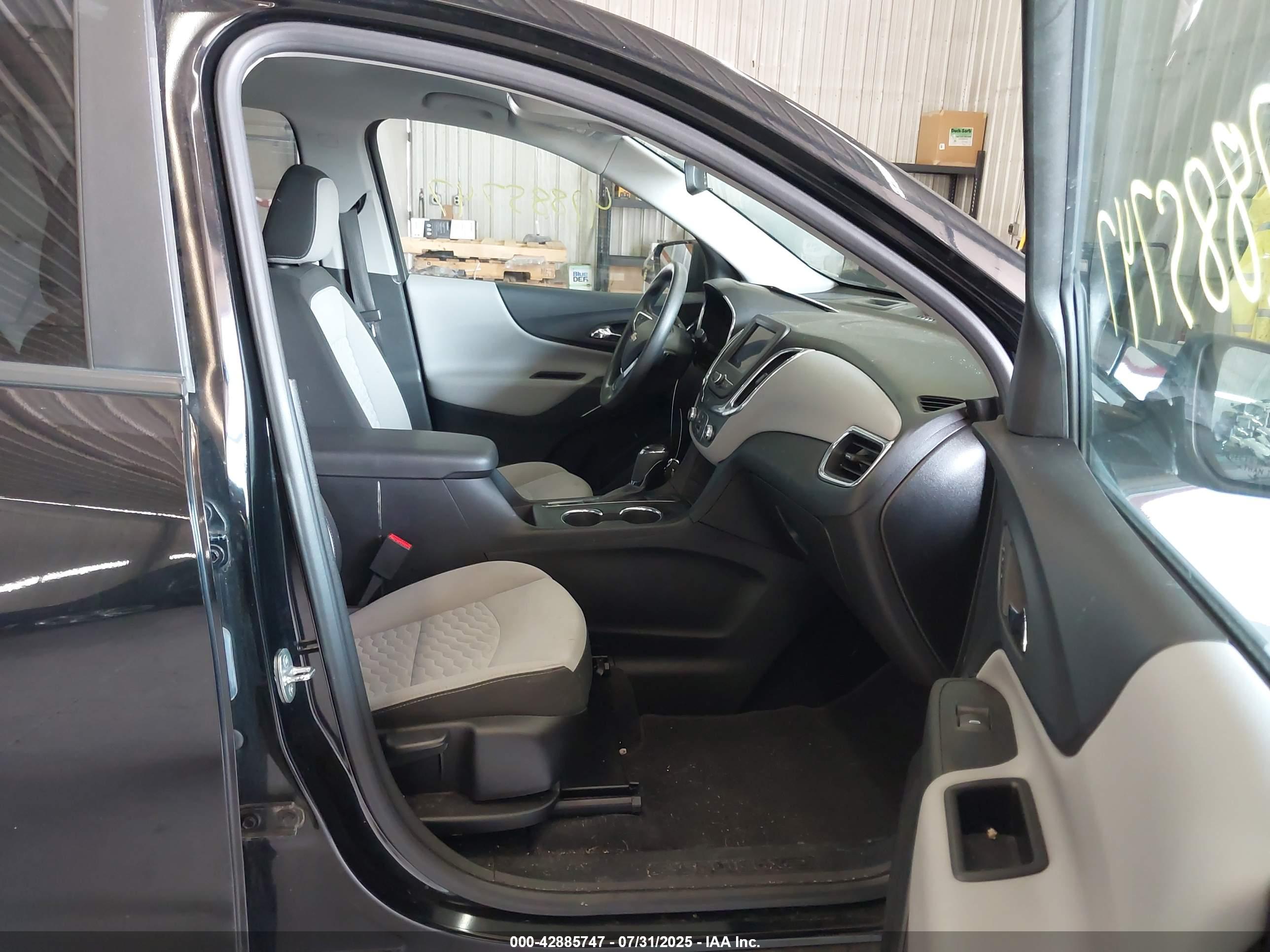 CHEVROLET EQUINOX image 5