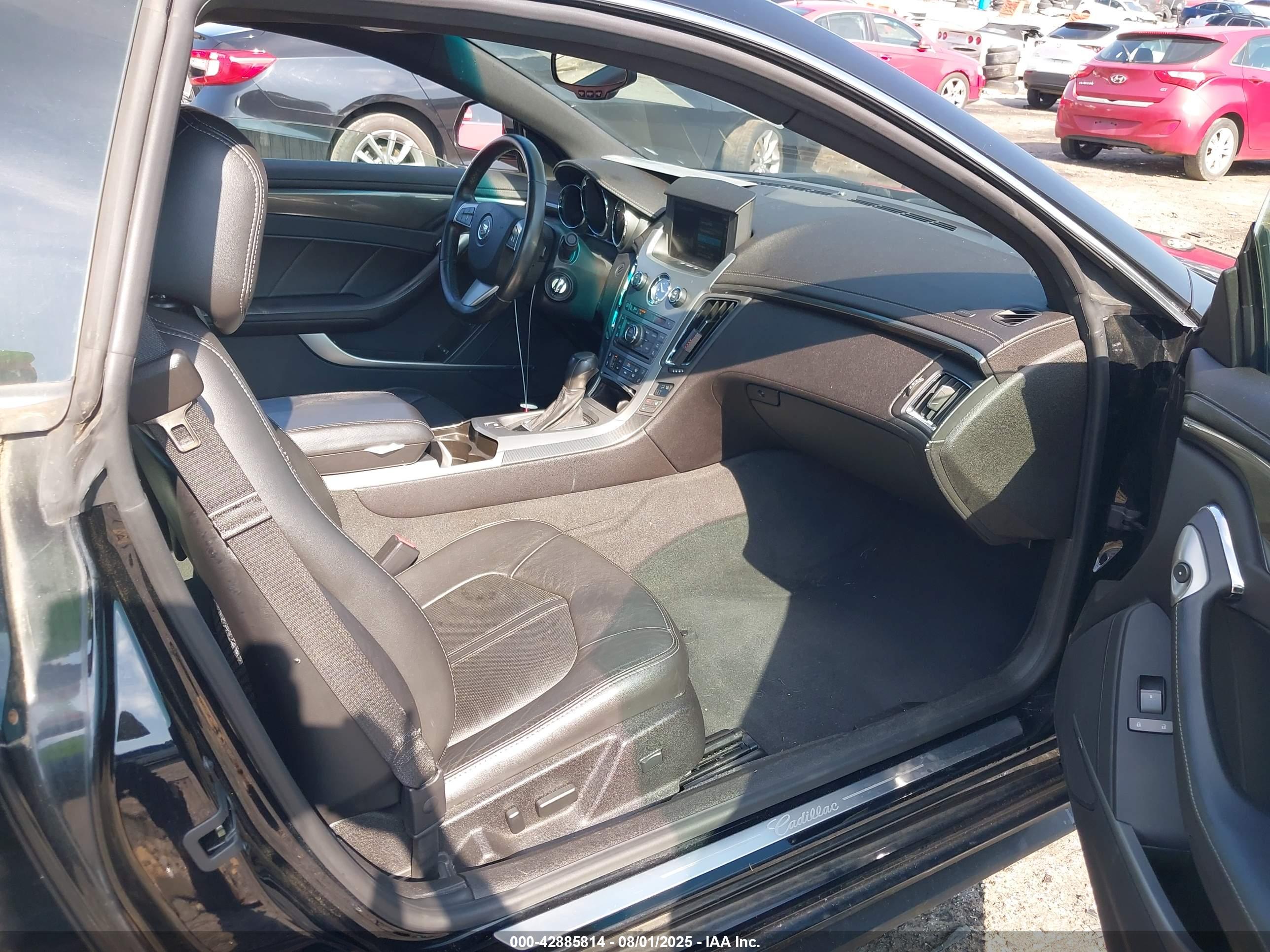CADILLAC CTS image 5