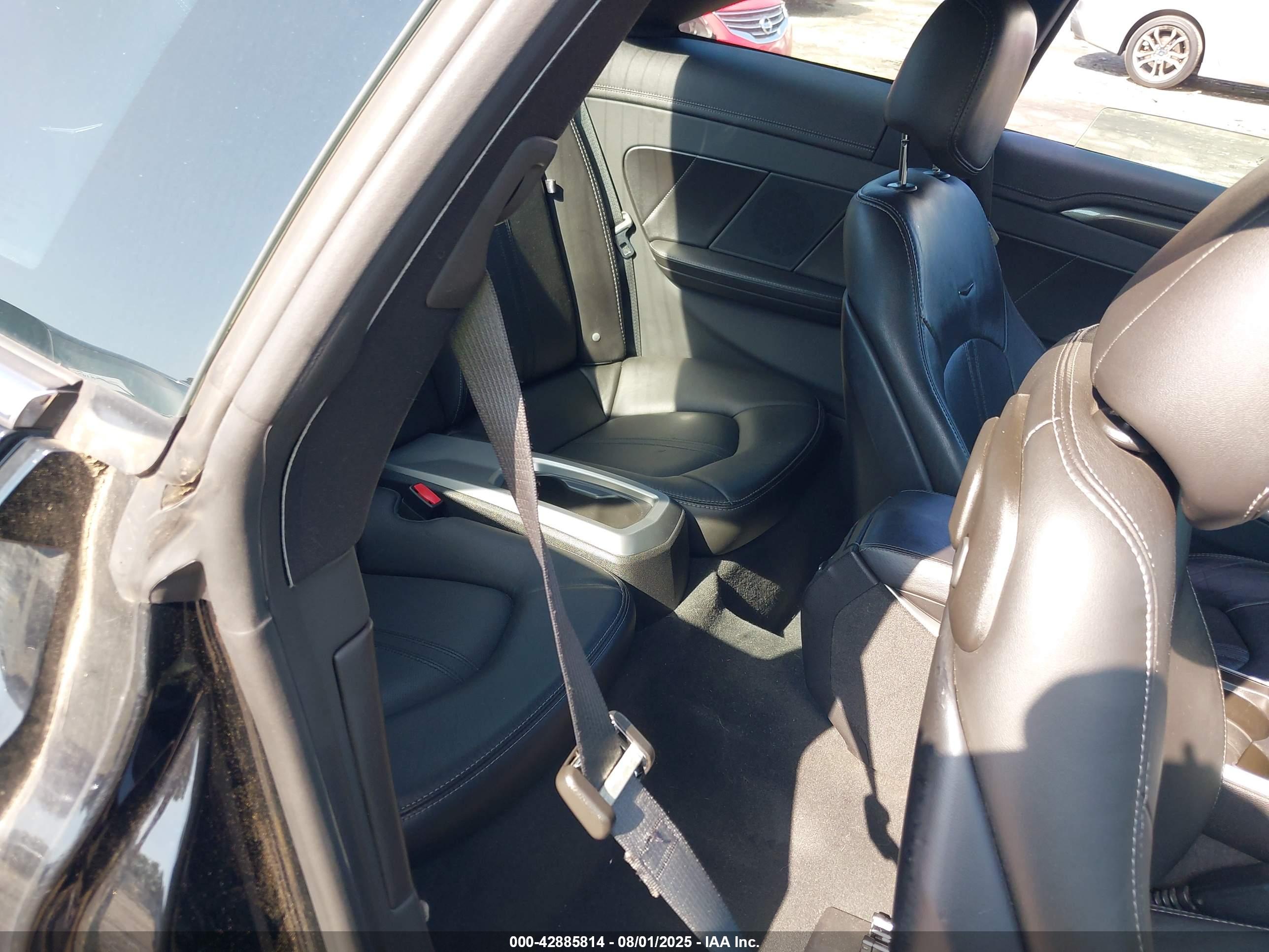 CADILLAC CTS image 8