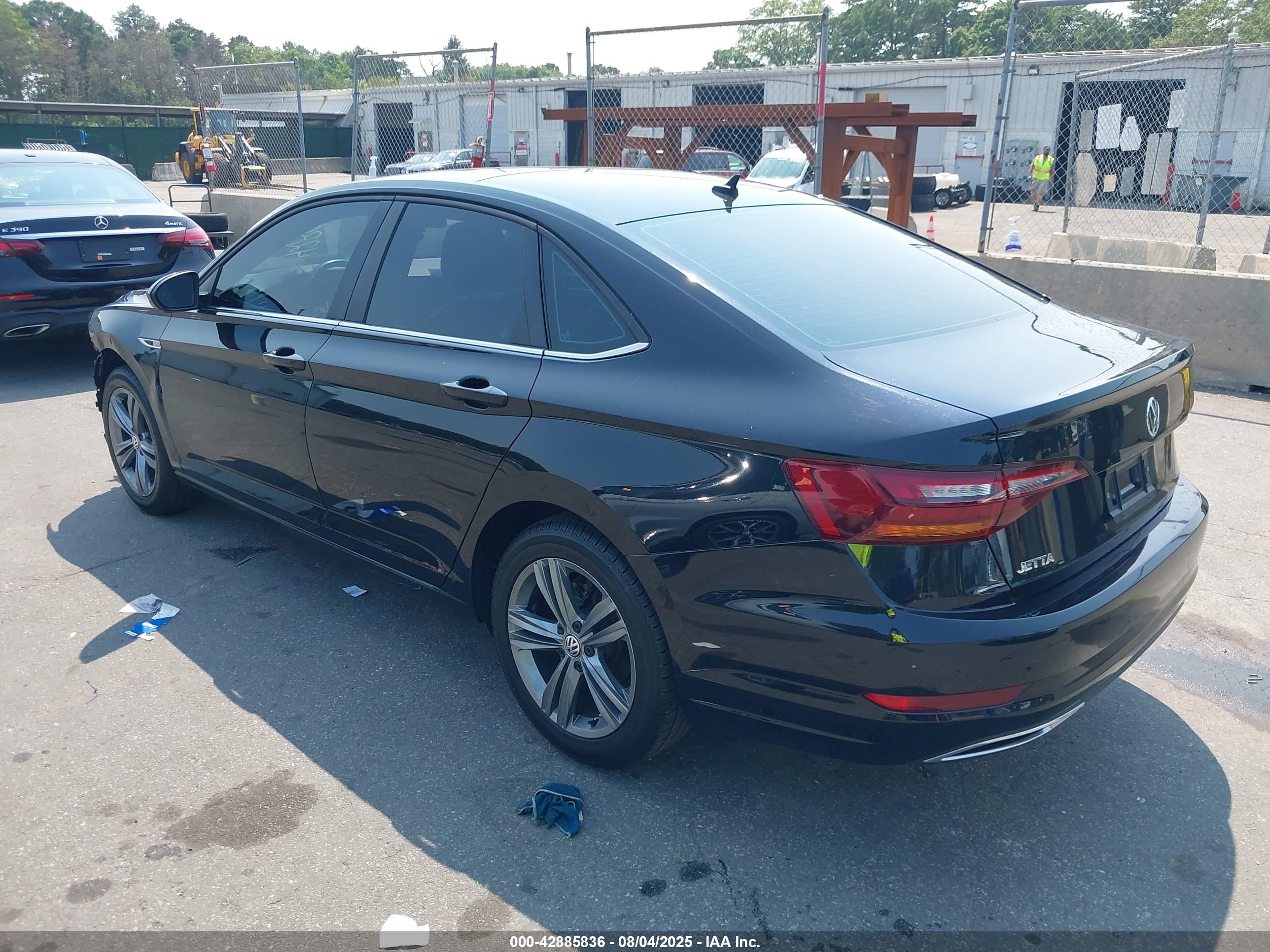 VOLKSWAGEN JETTA image 3