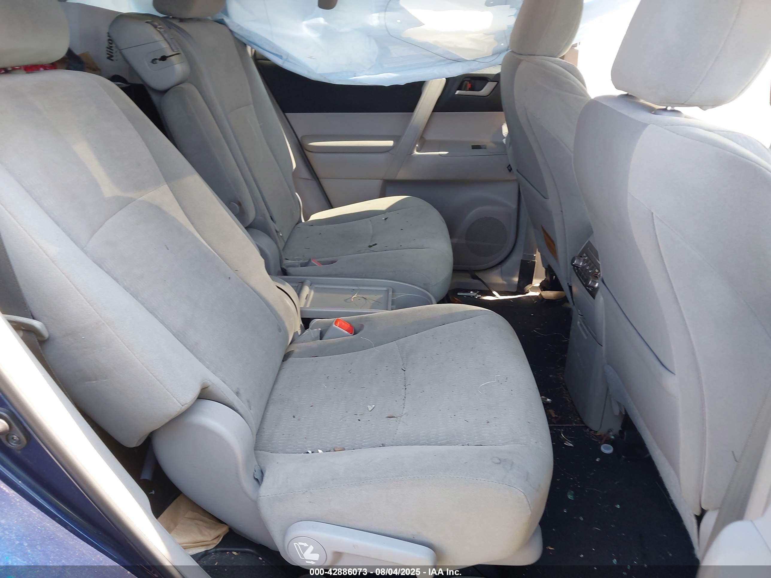 TOYOTA HIGHLANDER image 8