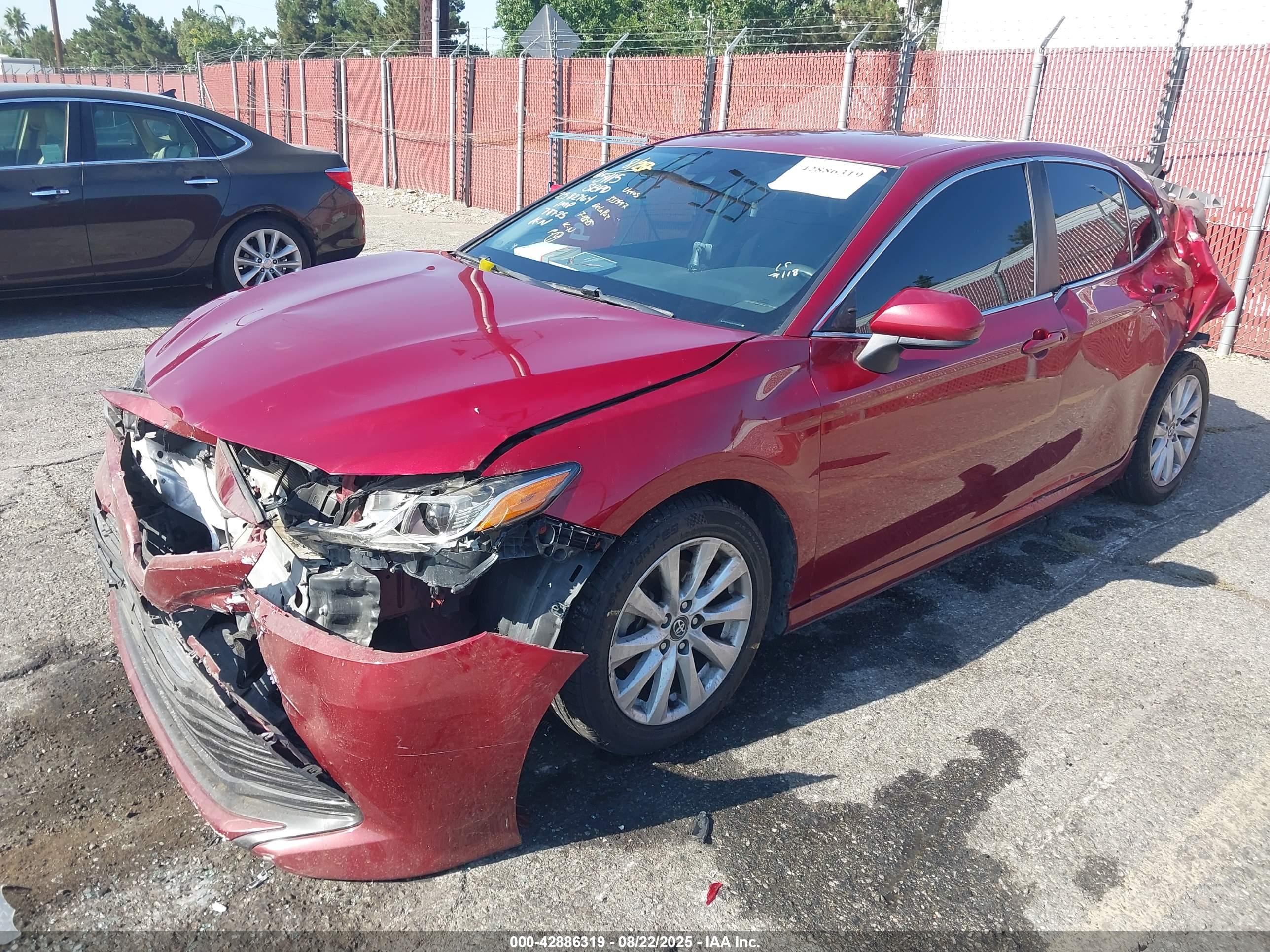 TOYOTA CAMRY image 2