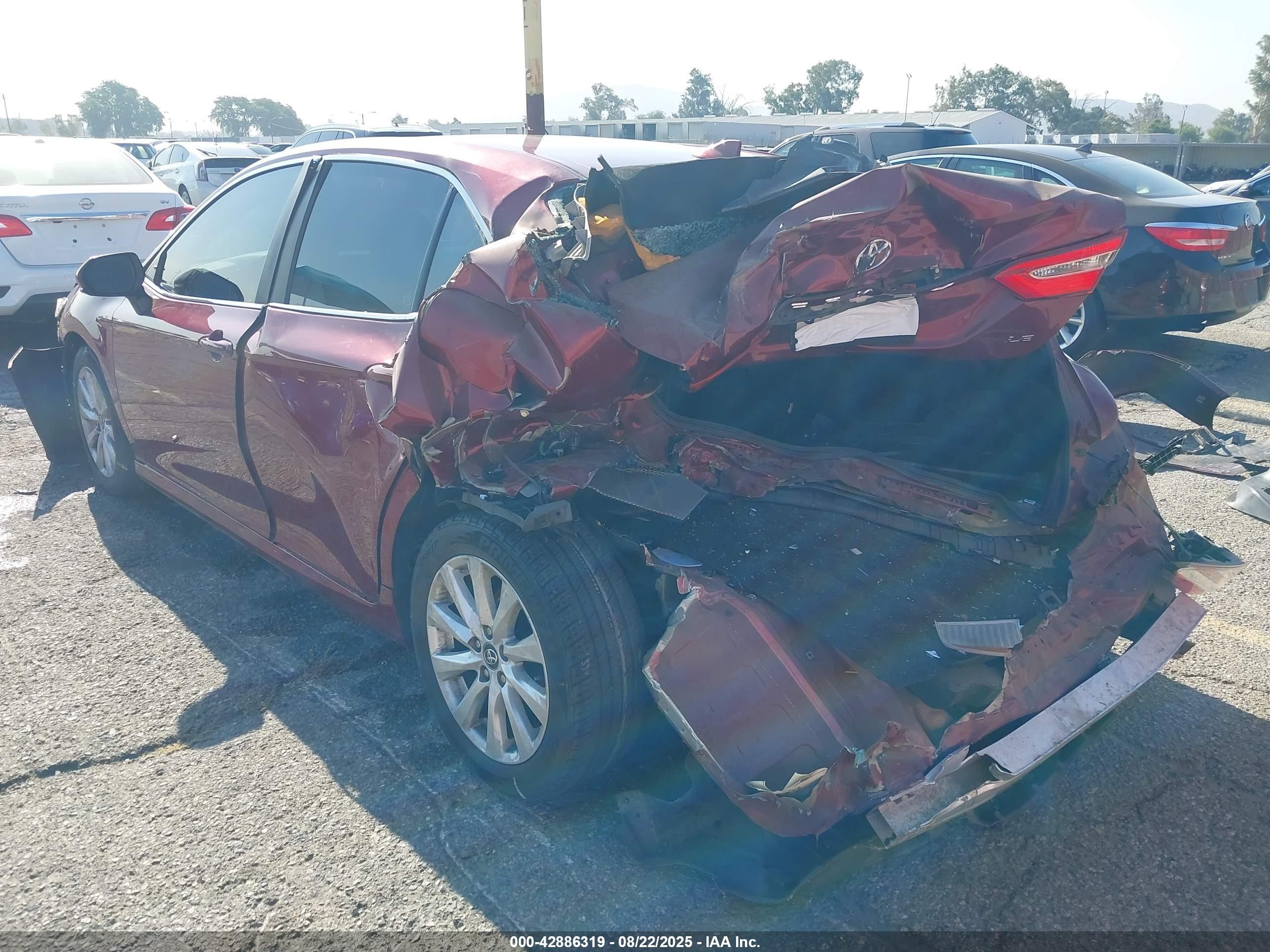 TOYOTA CAMRY image 6