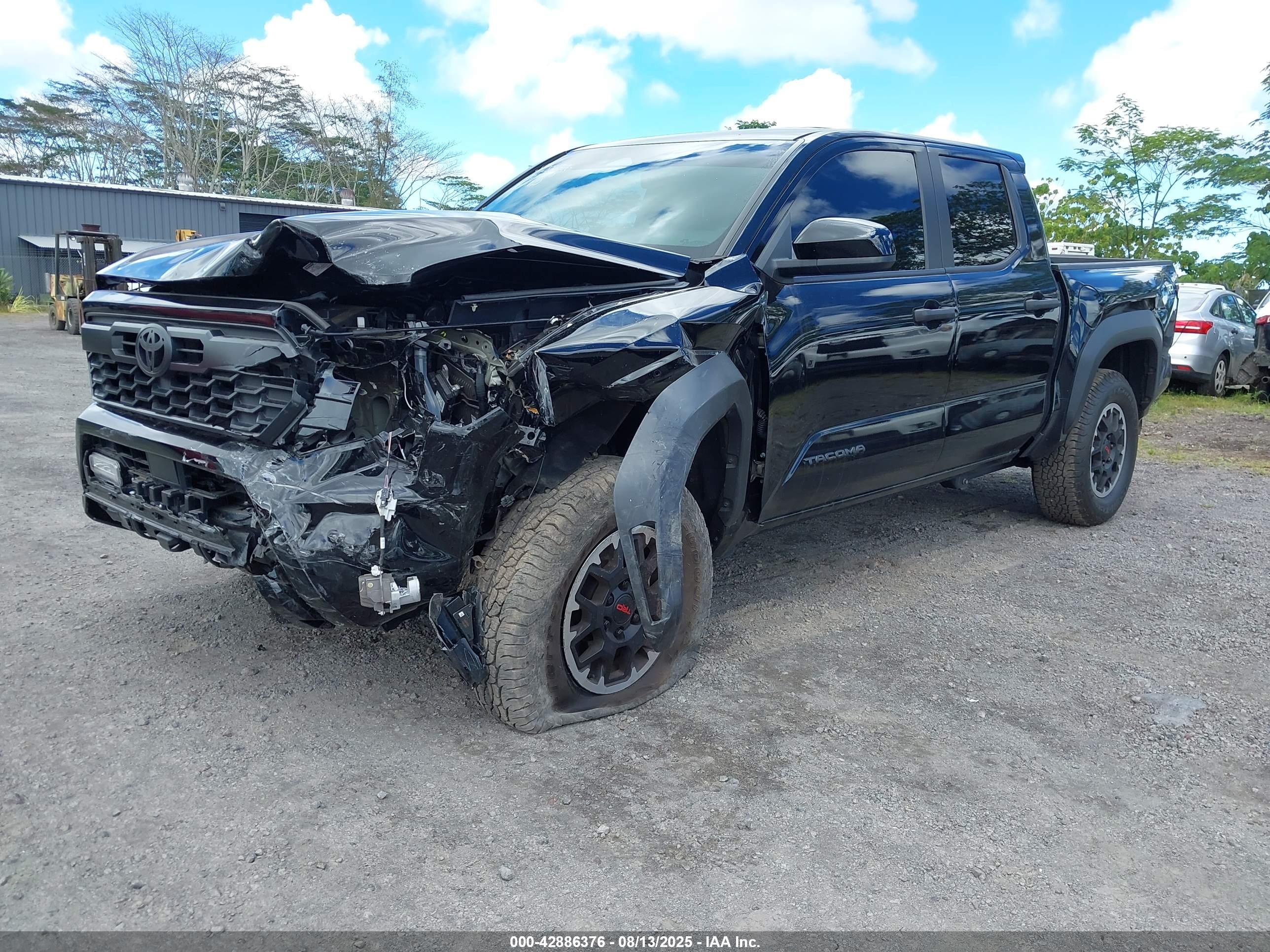 TOYOTA TACOMA image 2