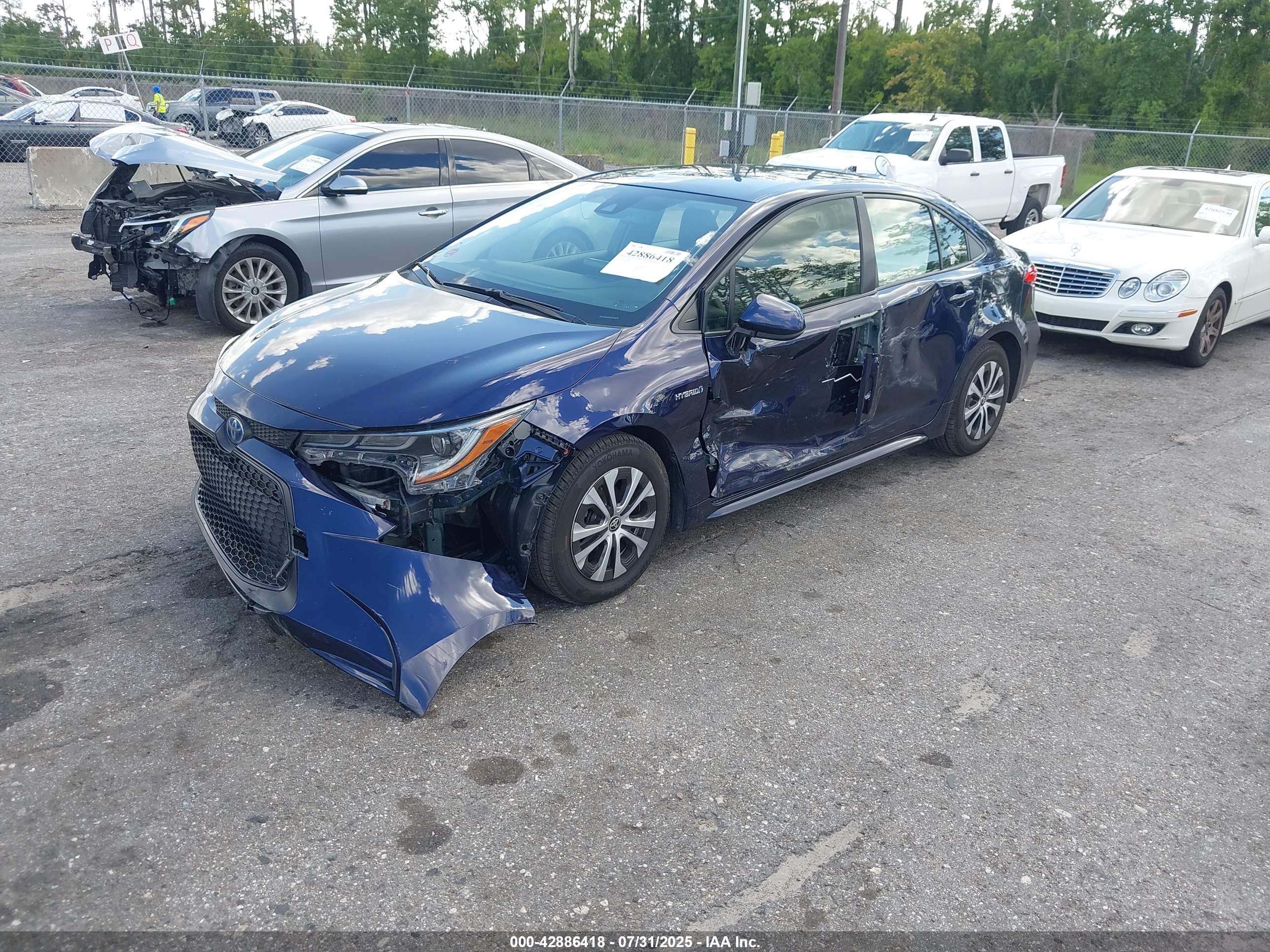 TOYOTA COROLLA image 2