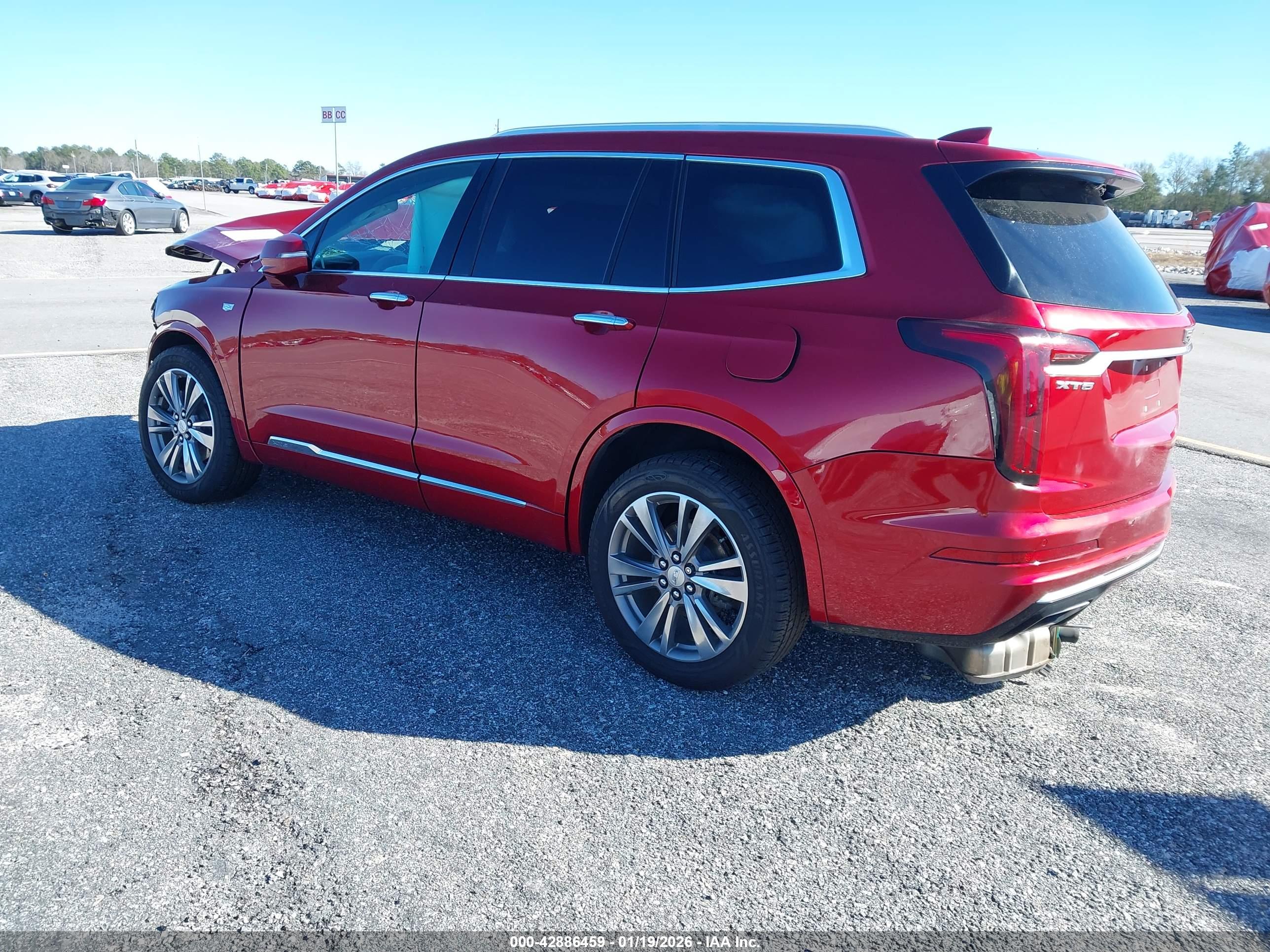 CADILLAC XT6 image 3
