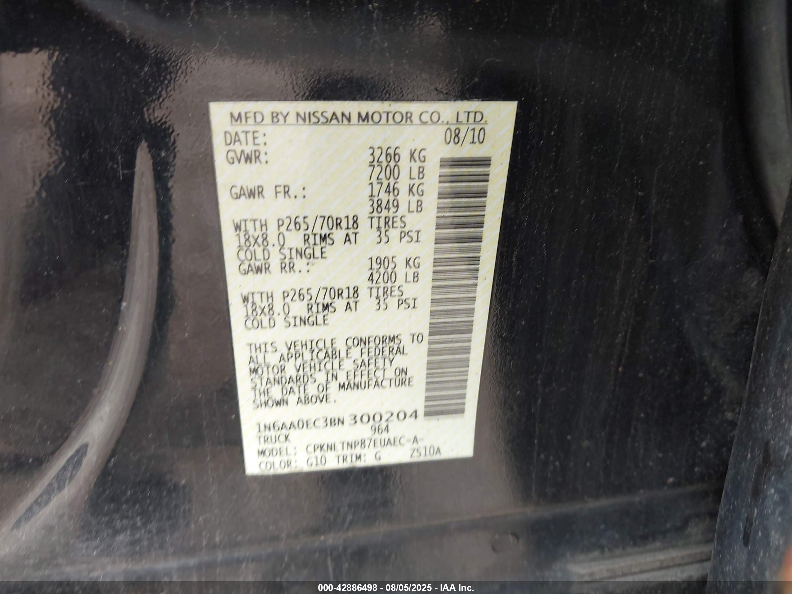 NISSAN TITAN image 9