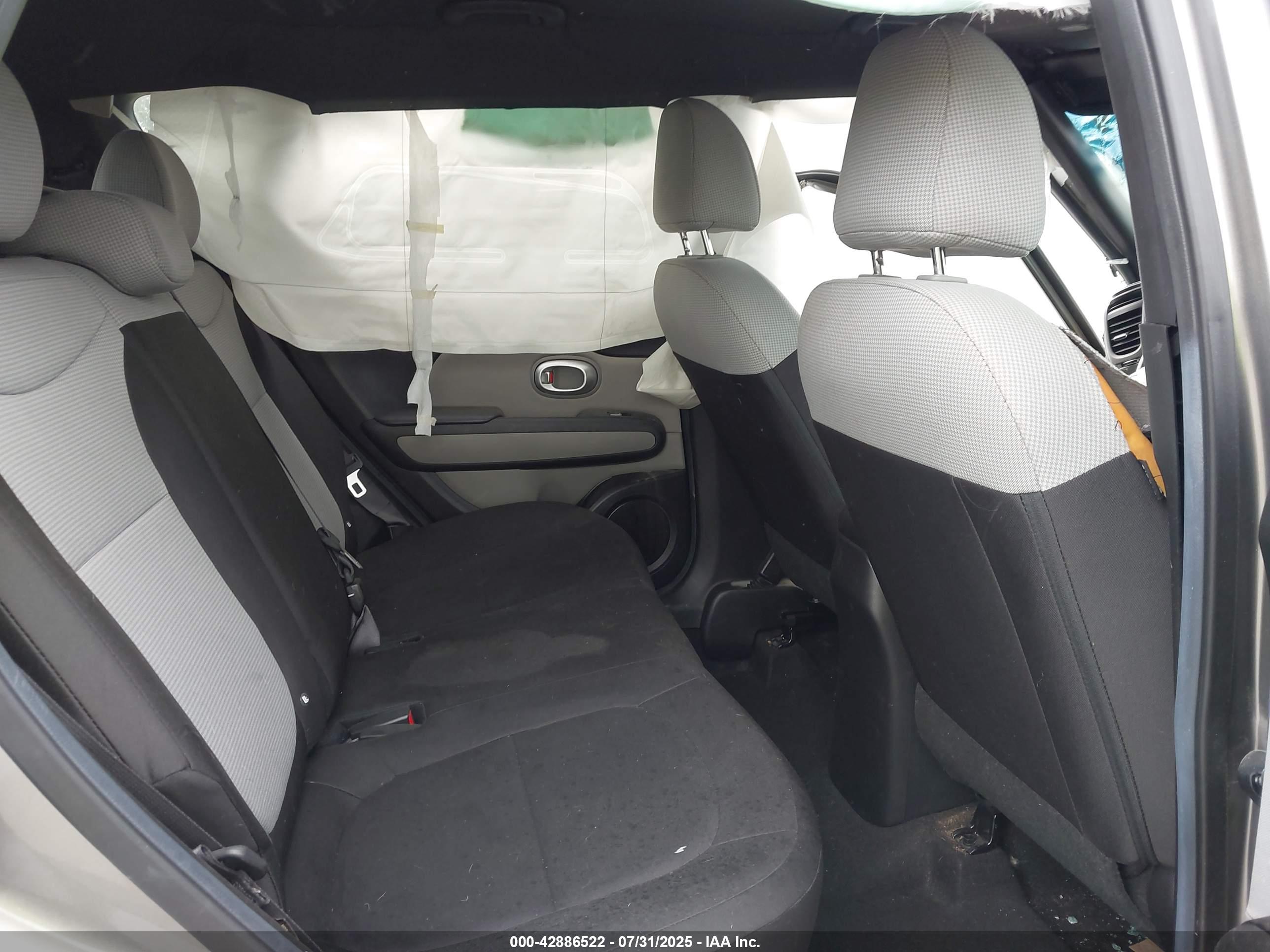 KIA SOUL image 8