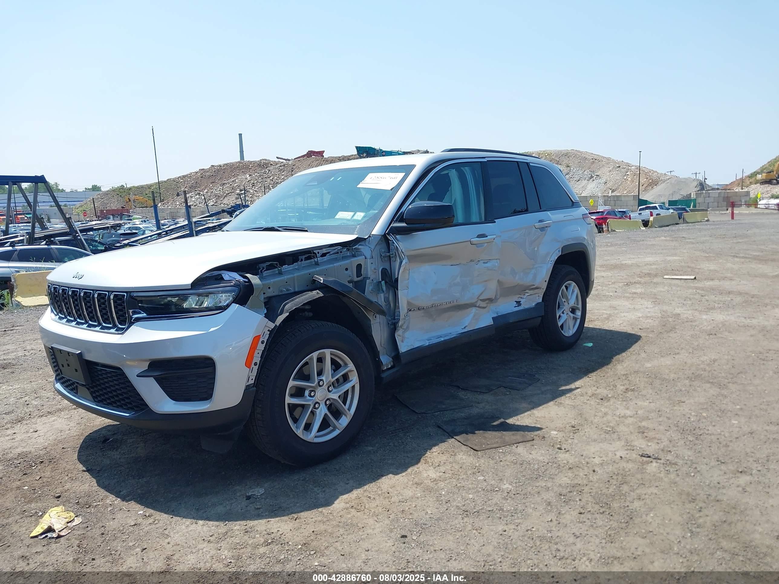 JEEP GRAND image 2