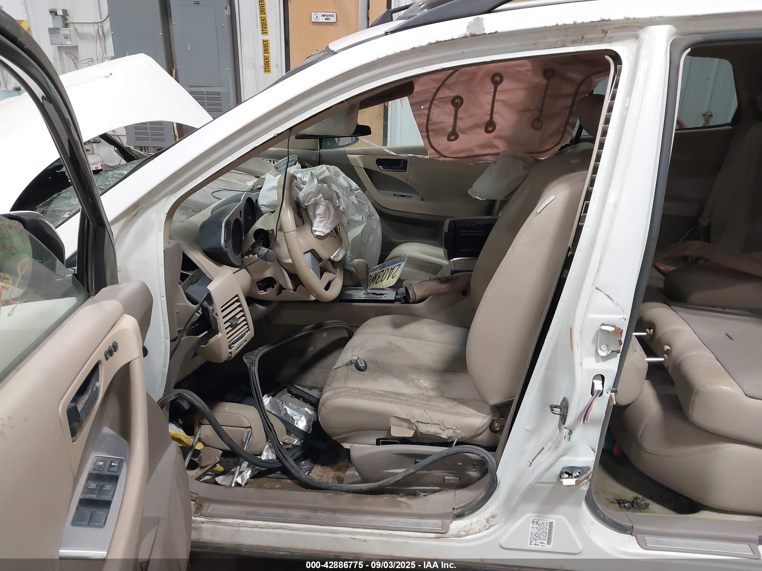 NISSAN MURANO image 5