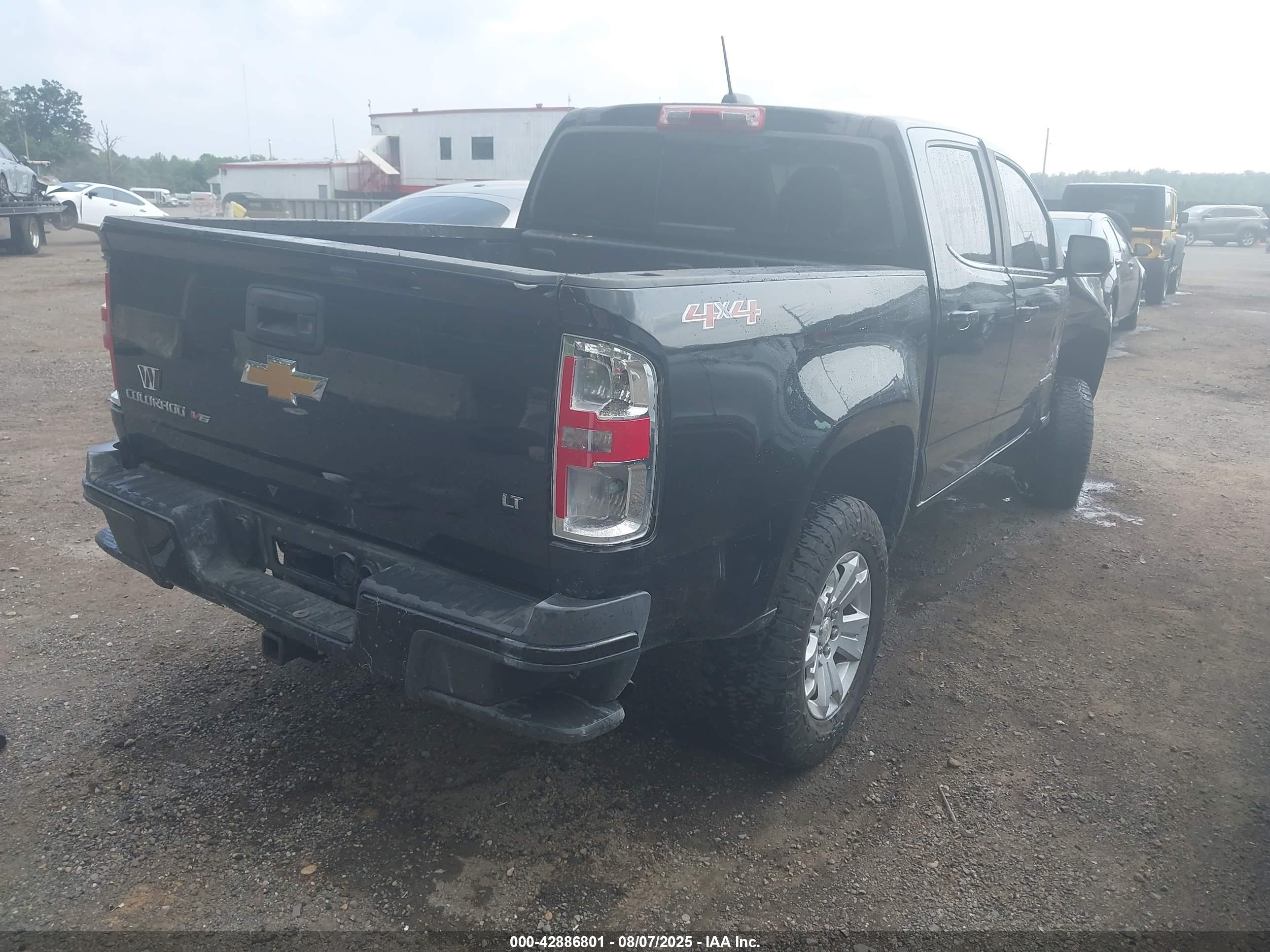 CHEVROLET COLORADO image 4