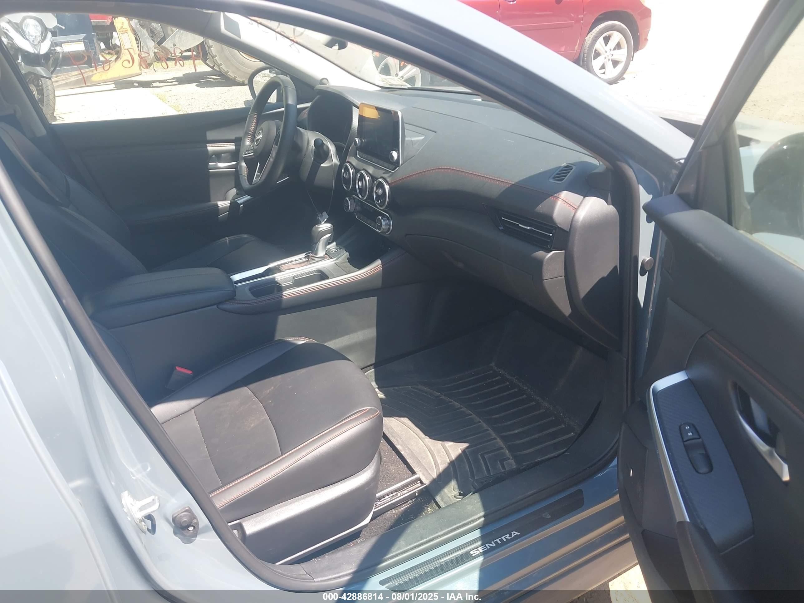 NISSAN SENTRA image 5
