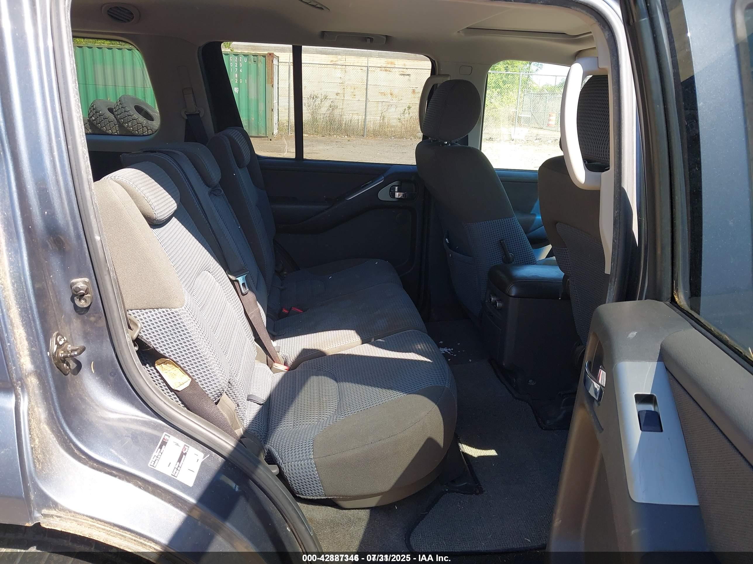 NISSAN PATHFINDER image 8