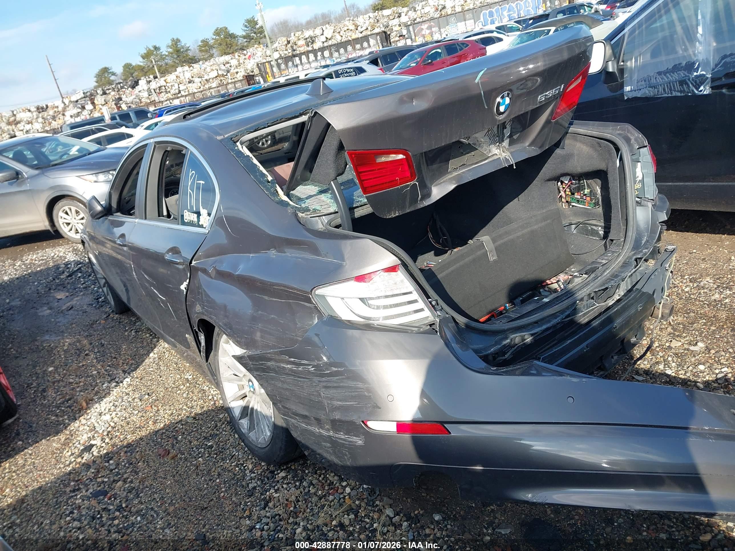 BMW 535I image 3