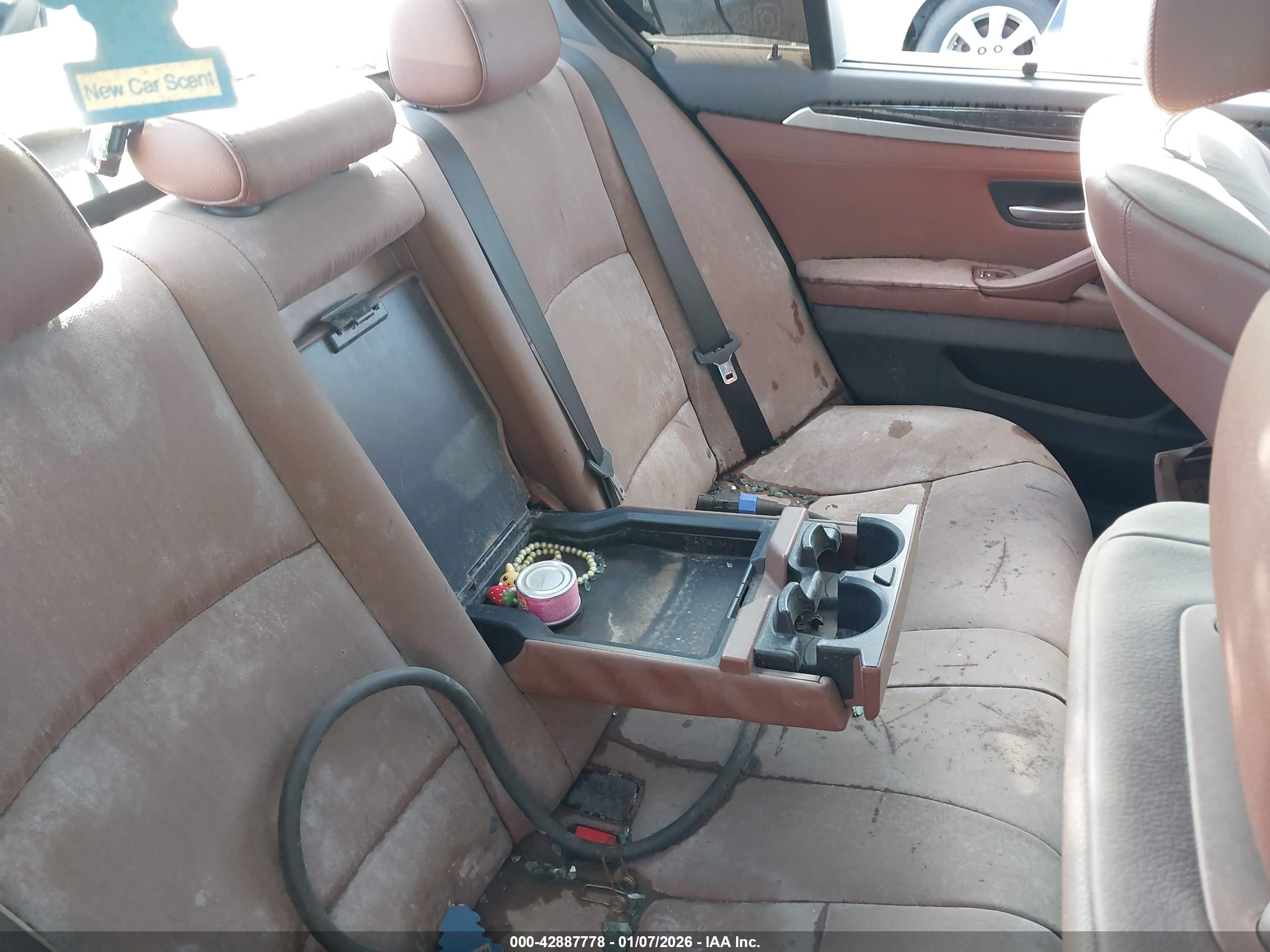 BMW 535I image 8
