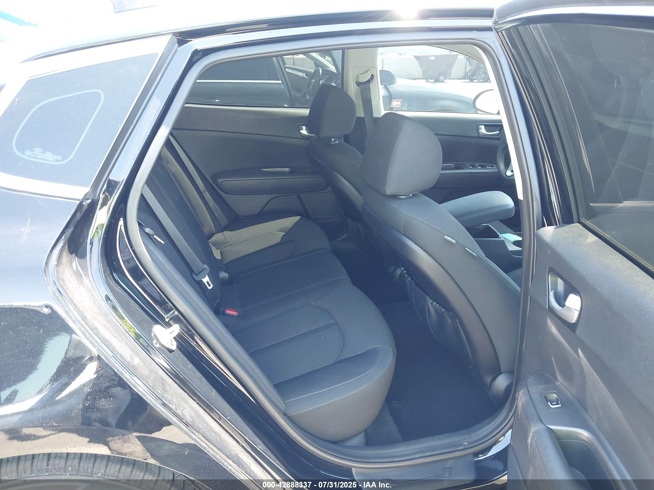 KIA OPTIMA image 8