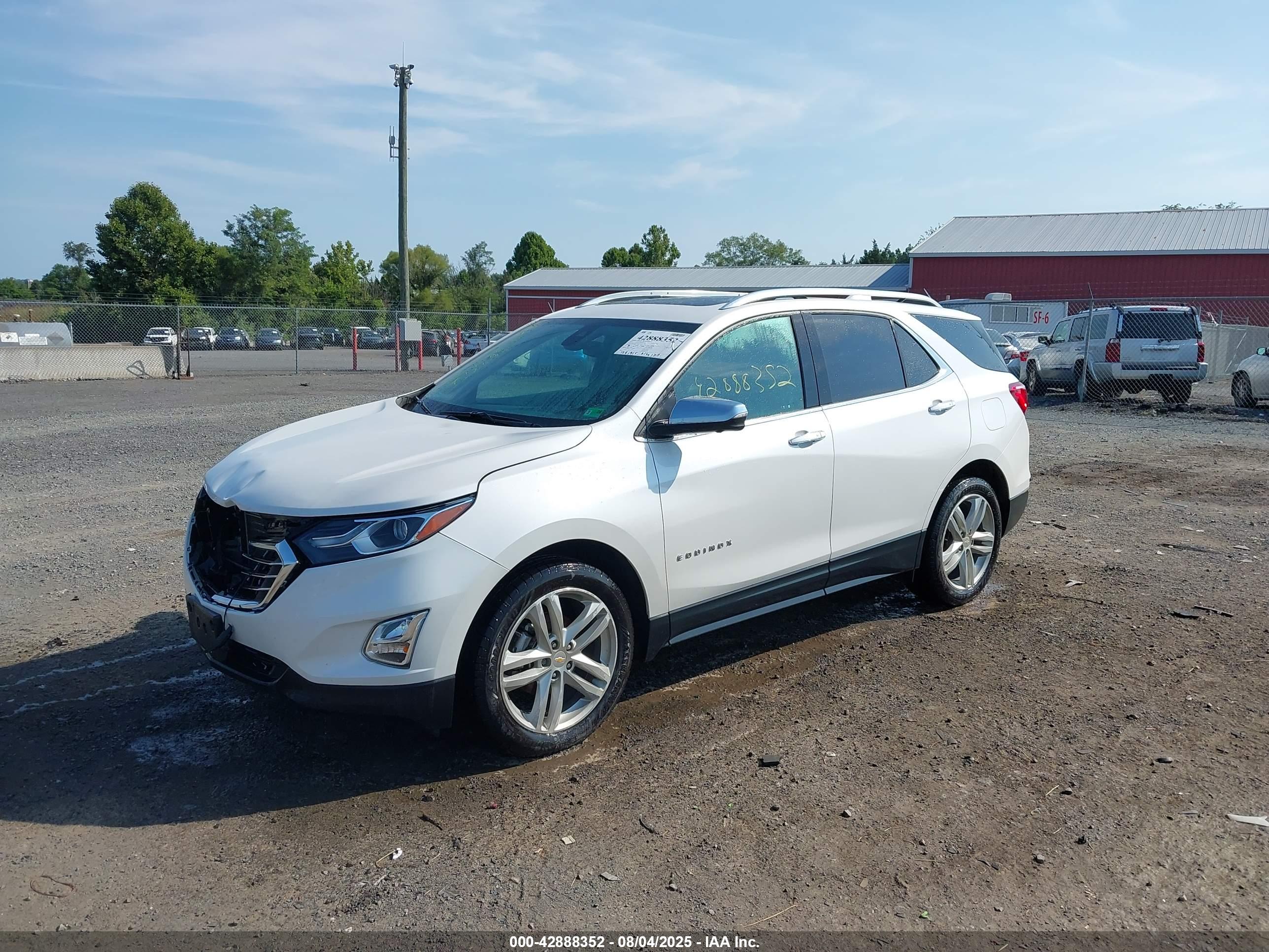 CHEVROLET EQUINOX image 2