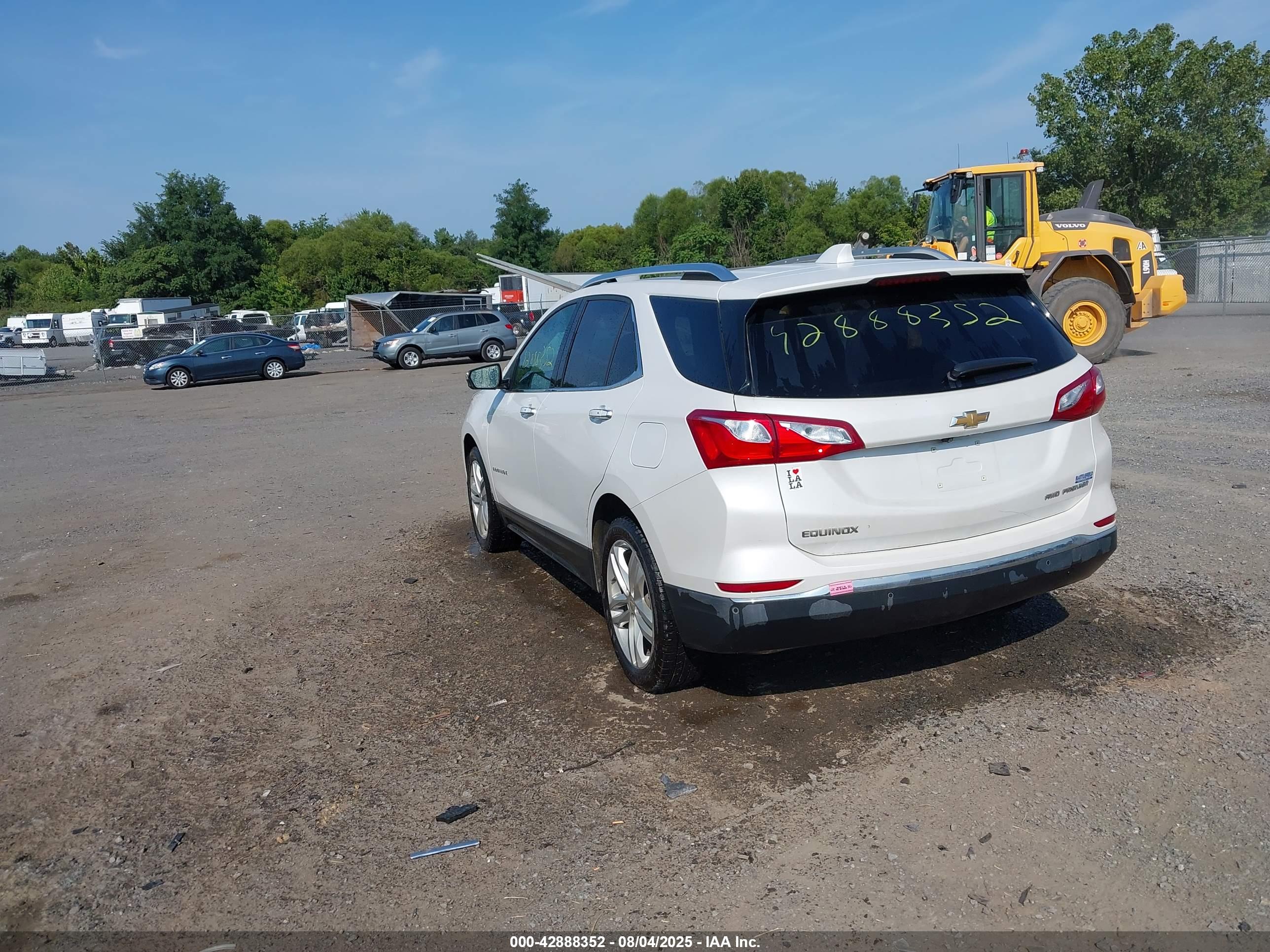 CHEVROLET EQUINOX image 3