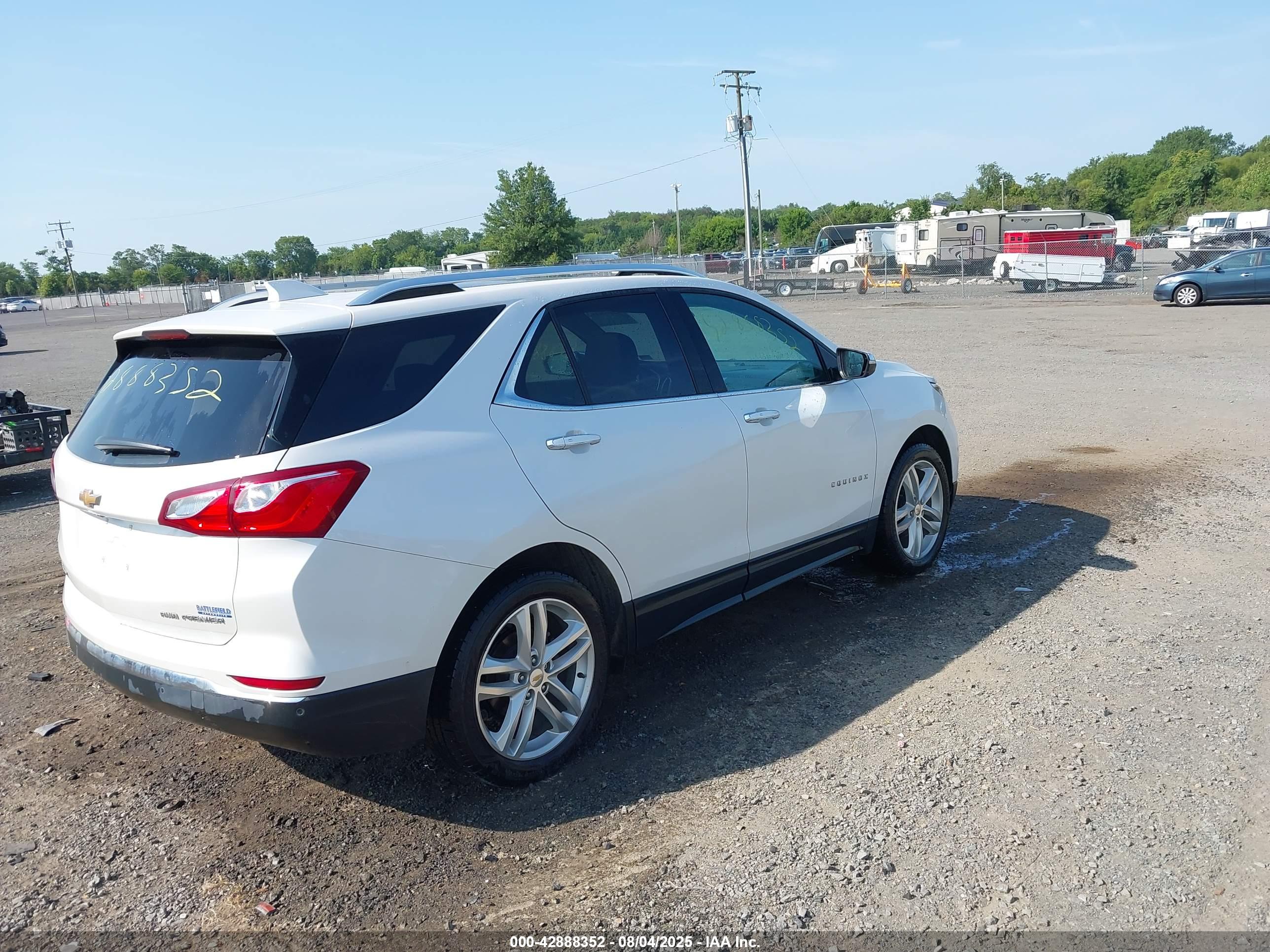 CHEVROLET EQUINOX image 4