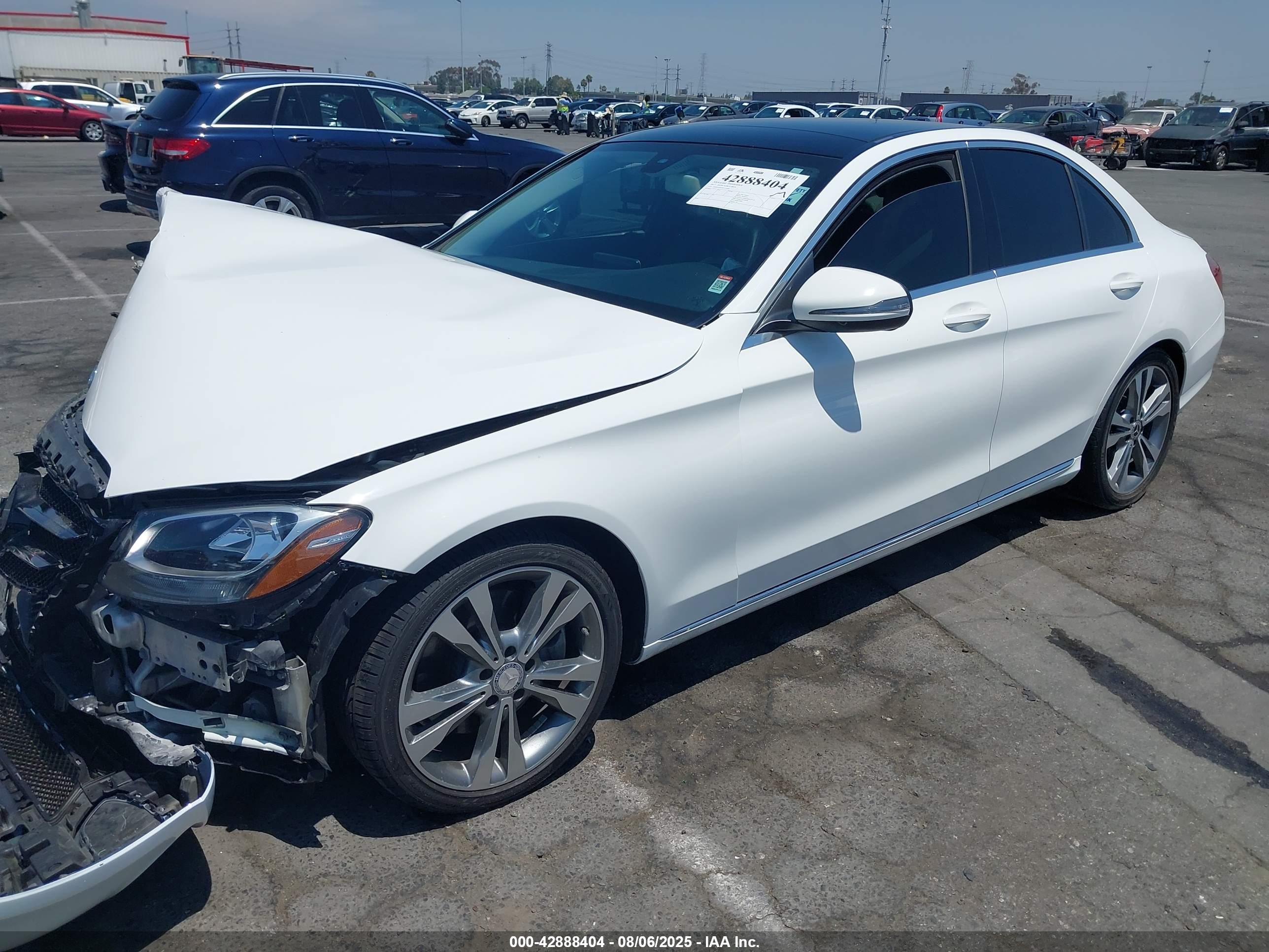 MERCEDES-BENZ C image 2