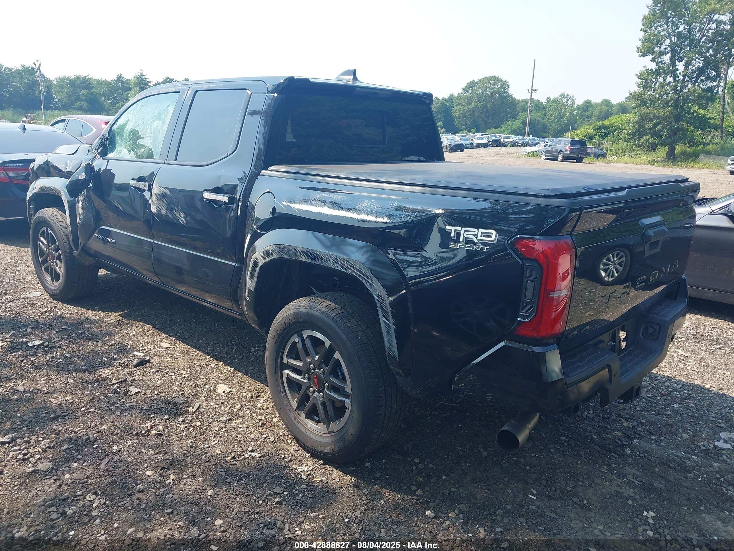 TOYOTA TACOMA image 3