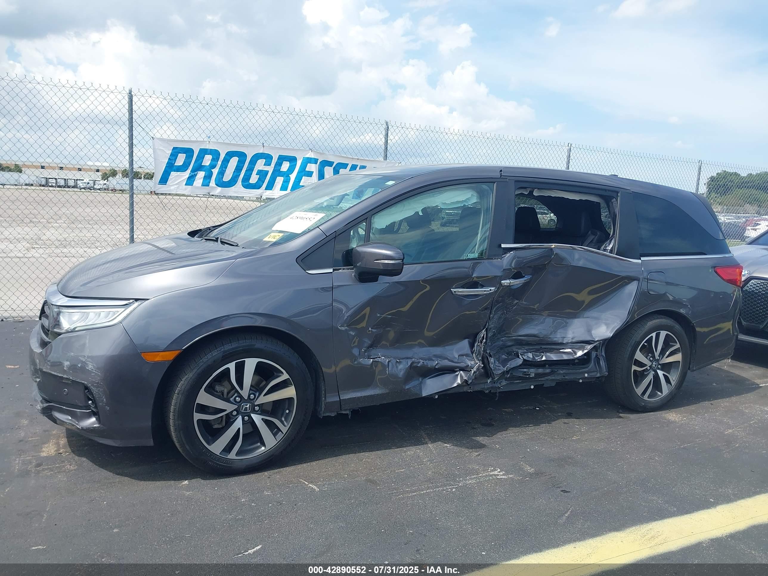 HONDA ODYSSEY image 6