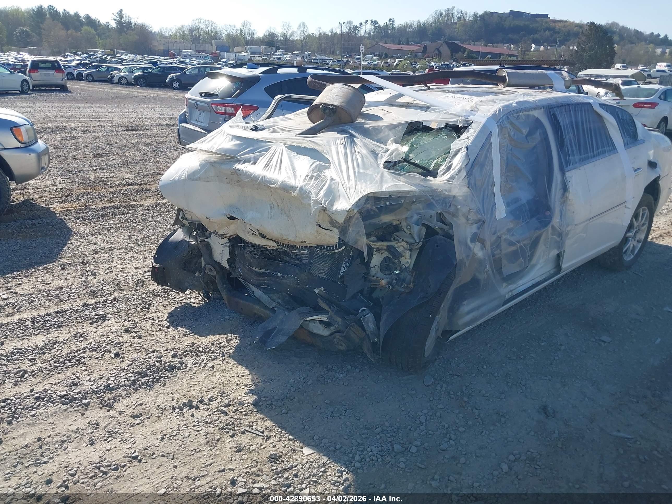 BUICK LUCERNE image 6