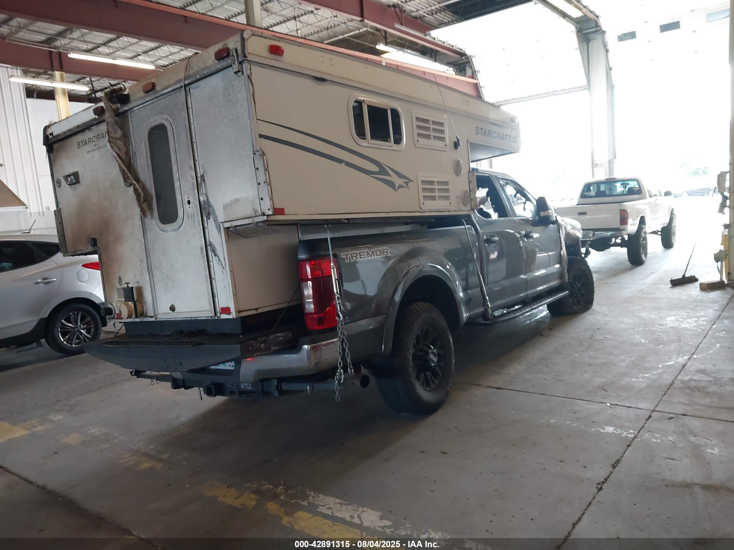 FORD F-250 image 4