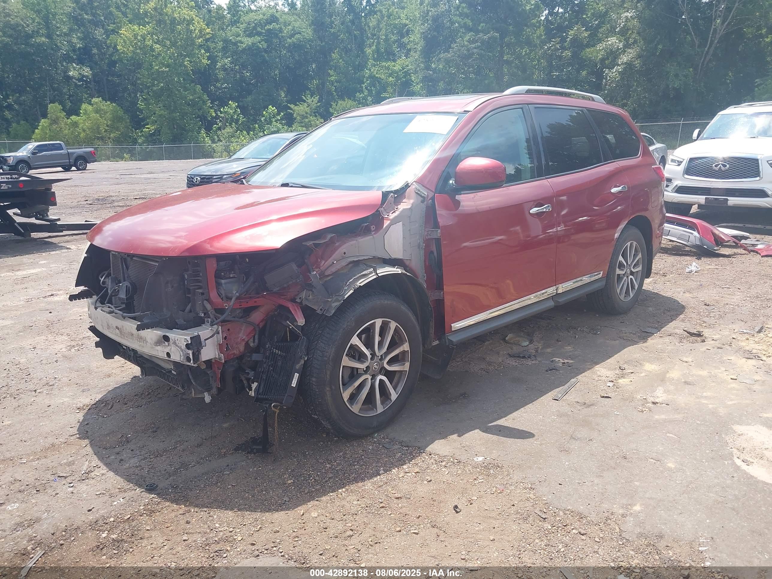 NISSAN PATHFINDER image 2