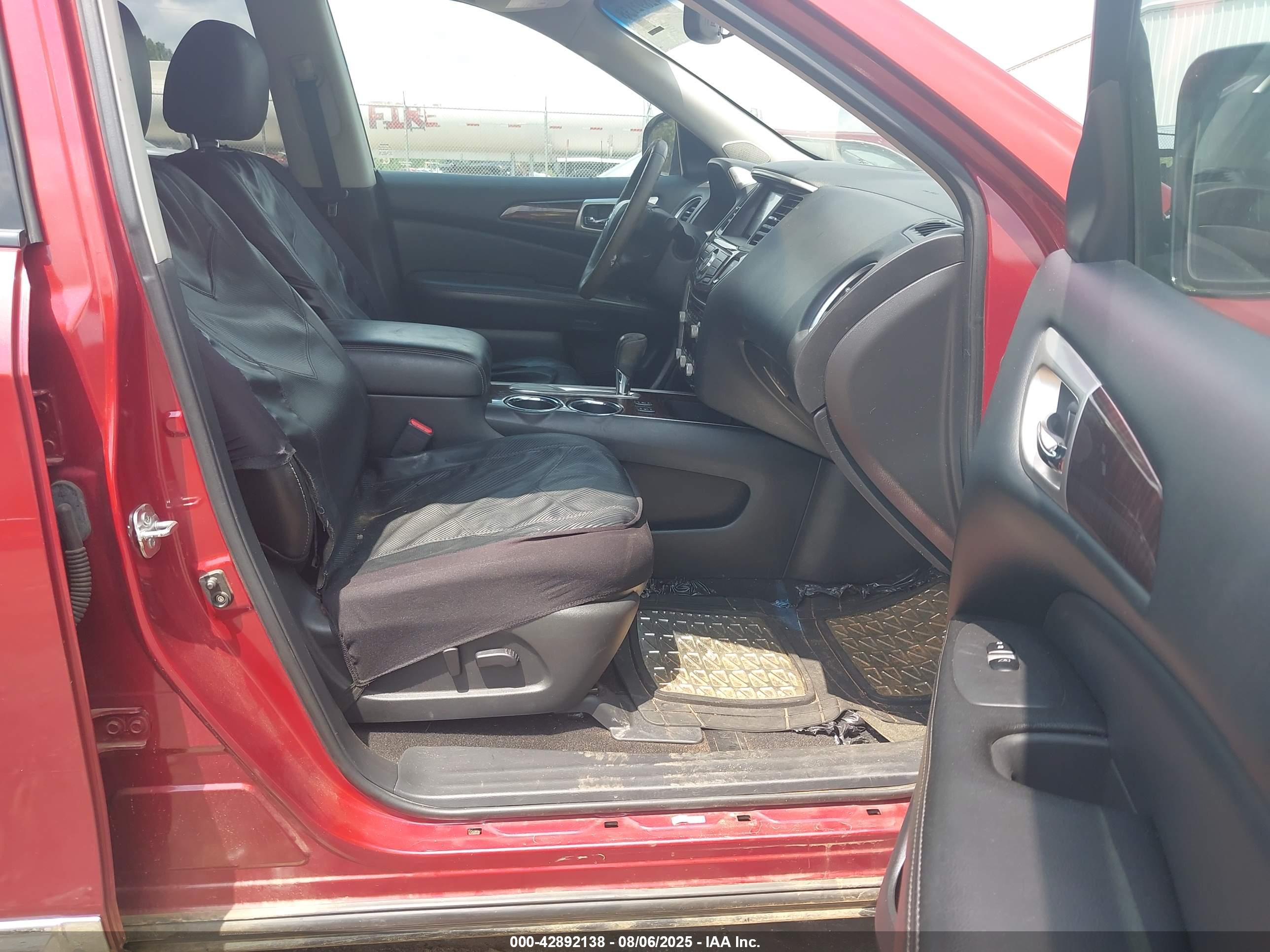 NISSAN PATHFINDER image 5