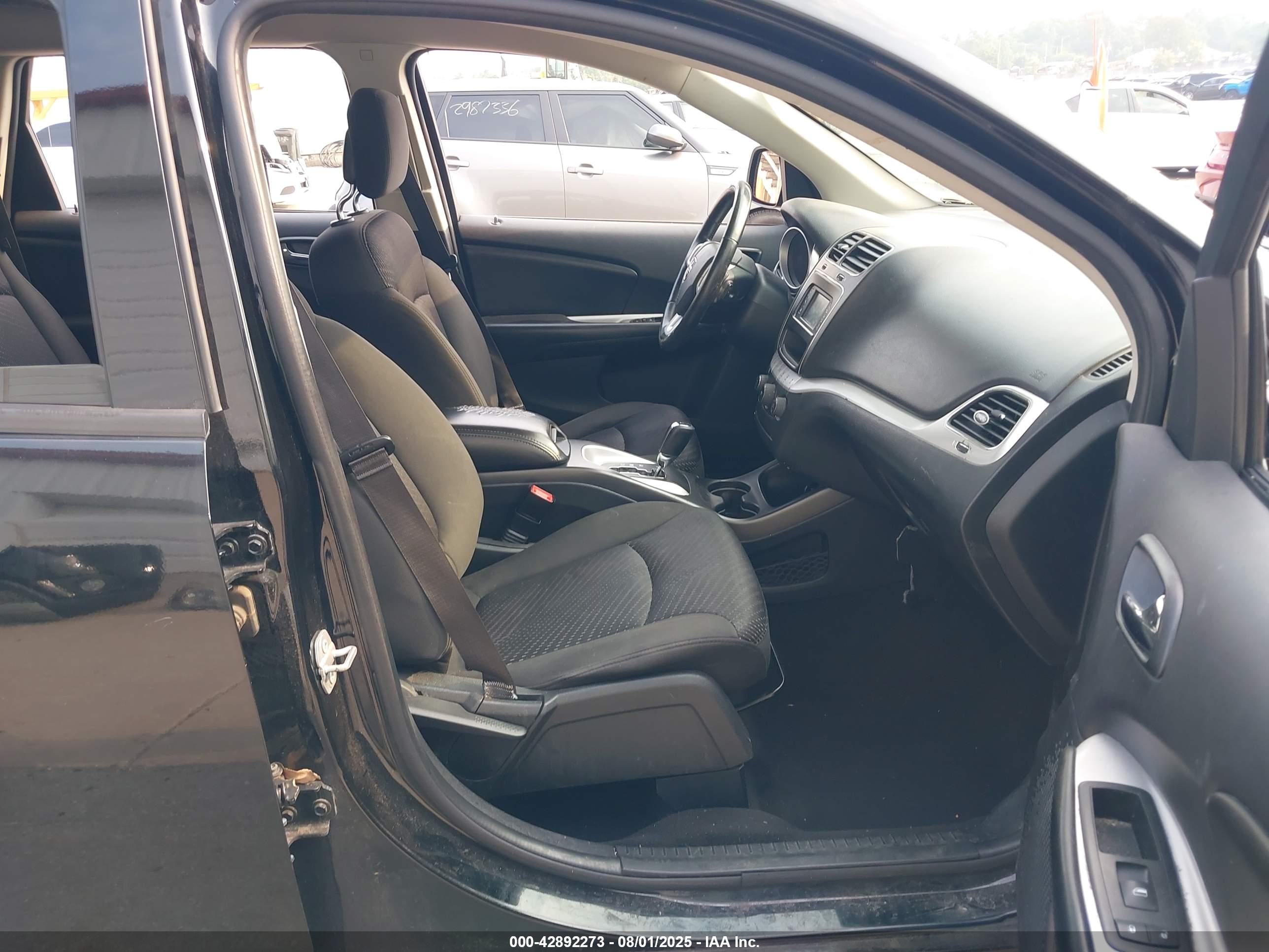 DODGE JOURNEY image 5