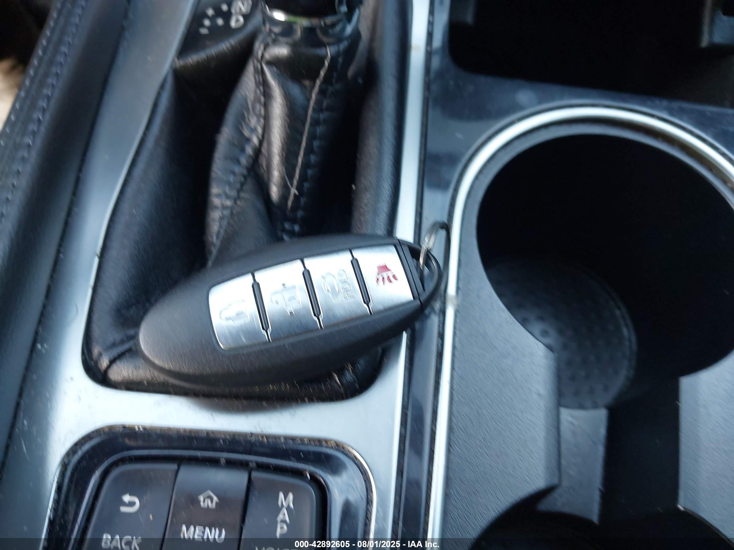 NISSAN MAXIMA image 11