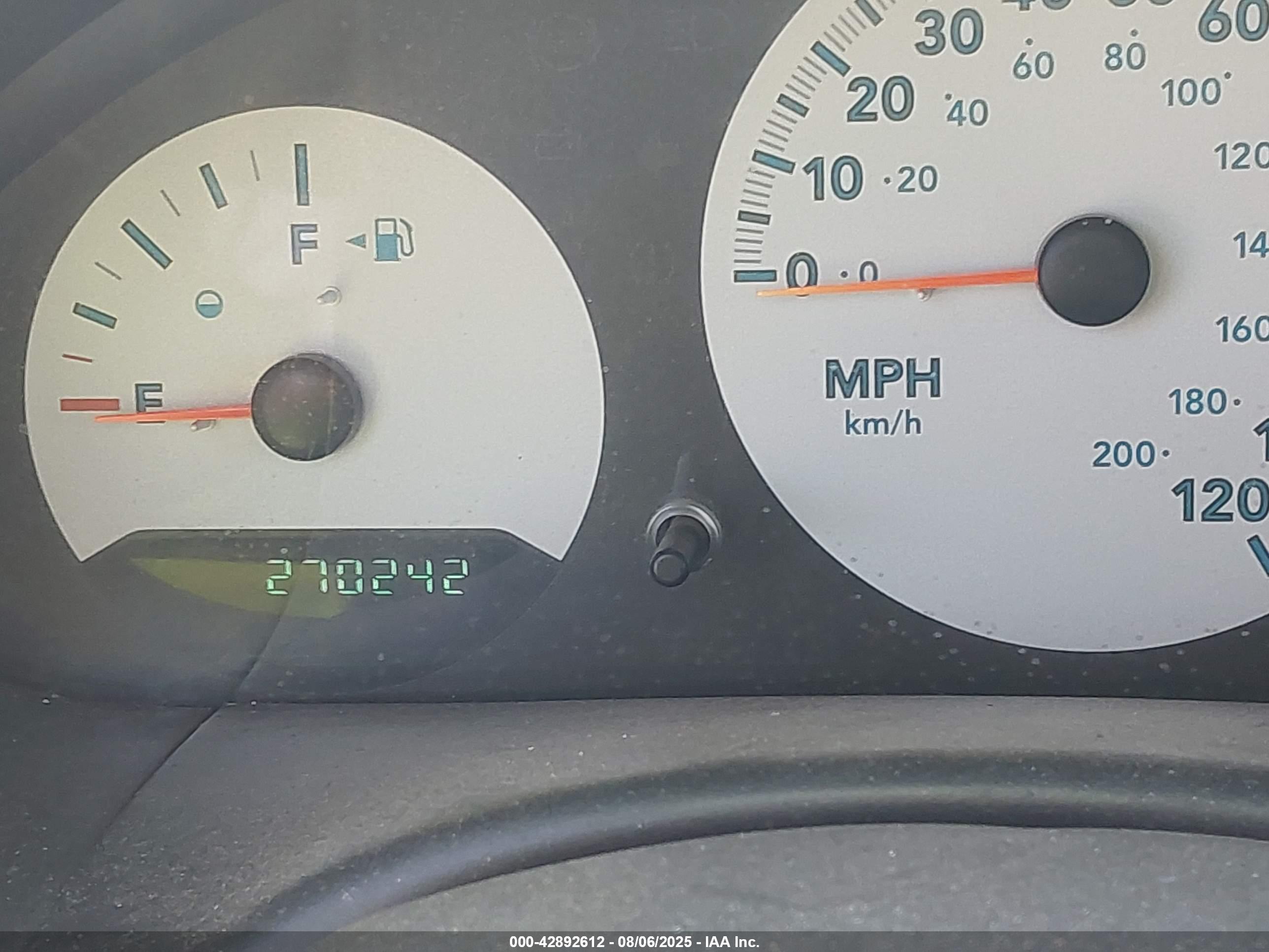 DODGE CARAVAN image 7