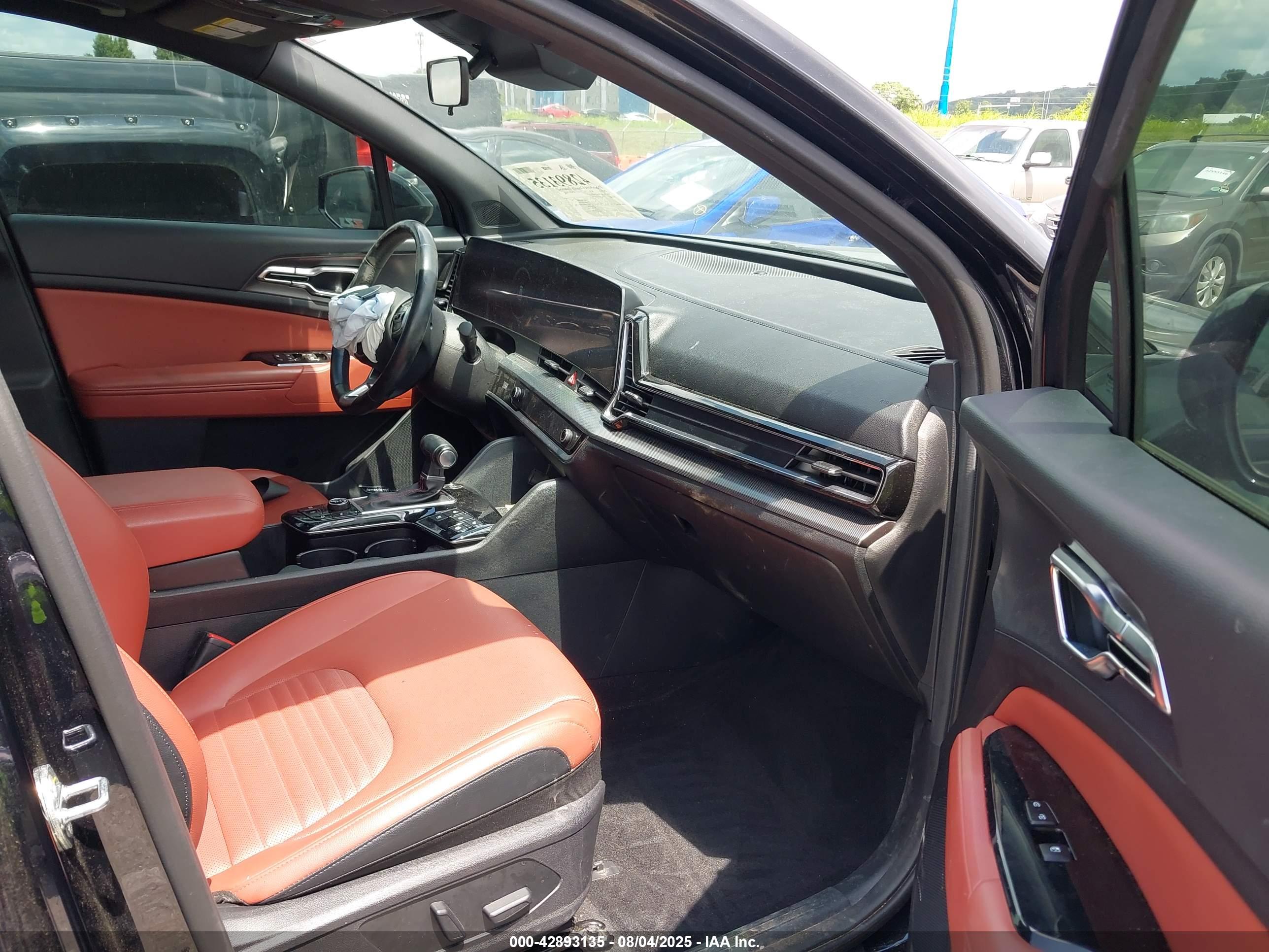 KIA SPORTAGE image 5