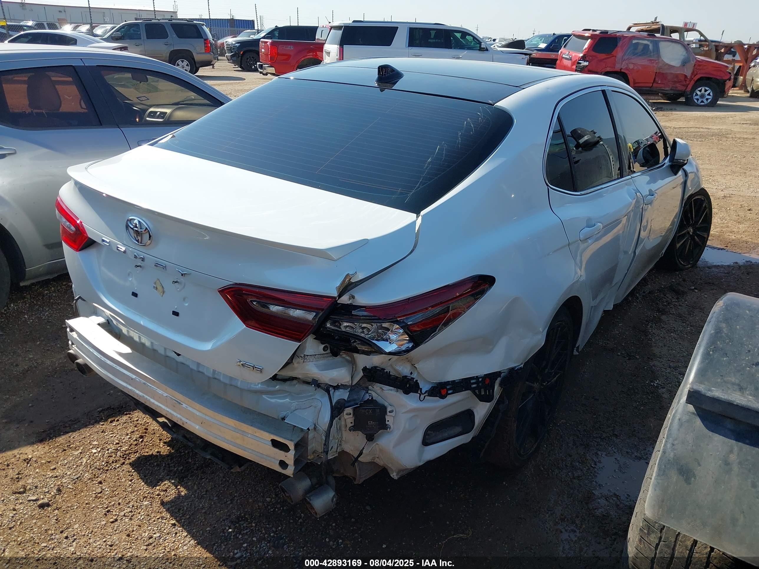 TOYOTA CAMRY image 4