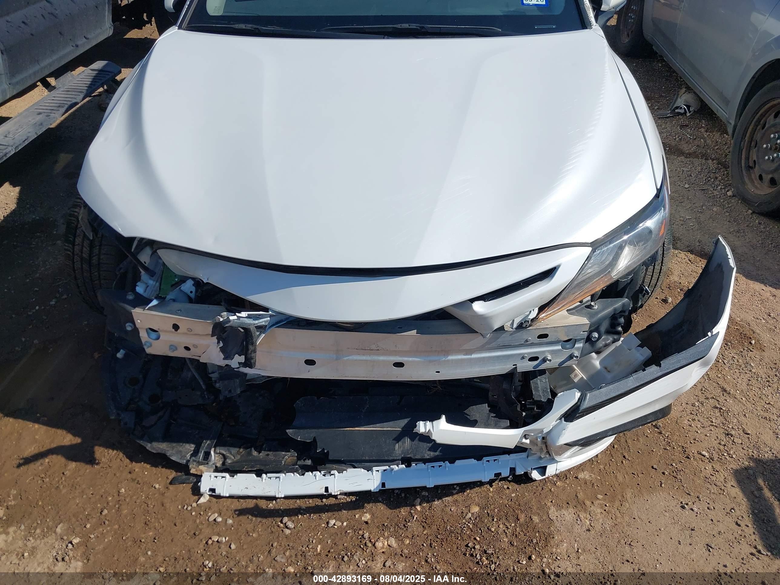 TOYOTA CAMRY image 6