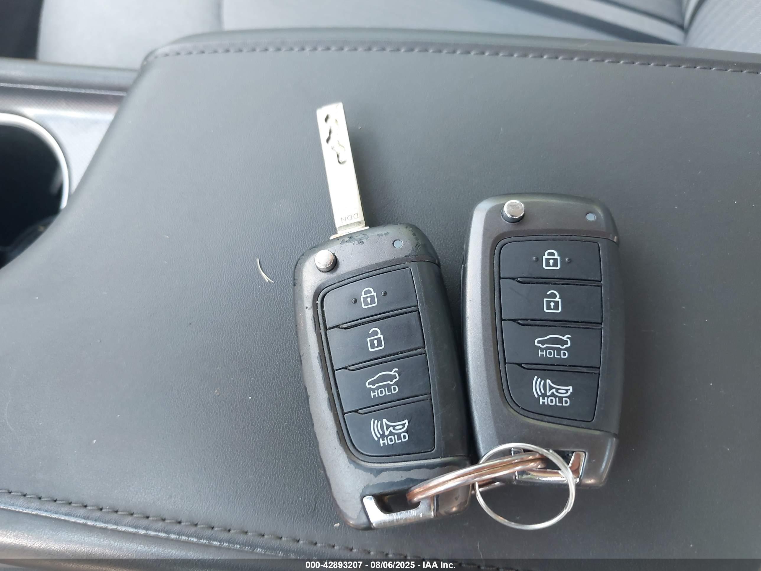 HYUNDAI SONATA image 11