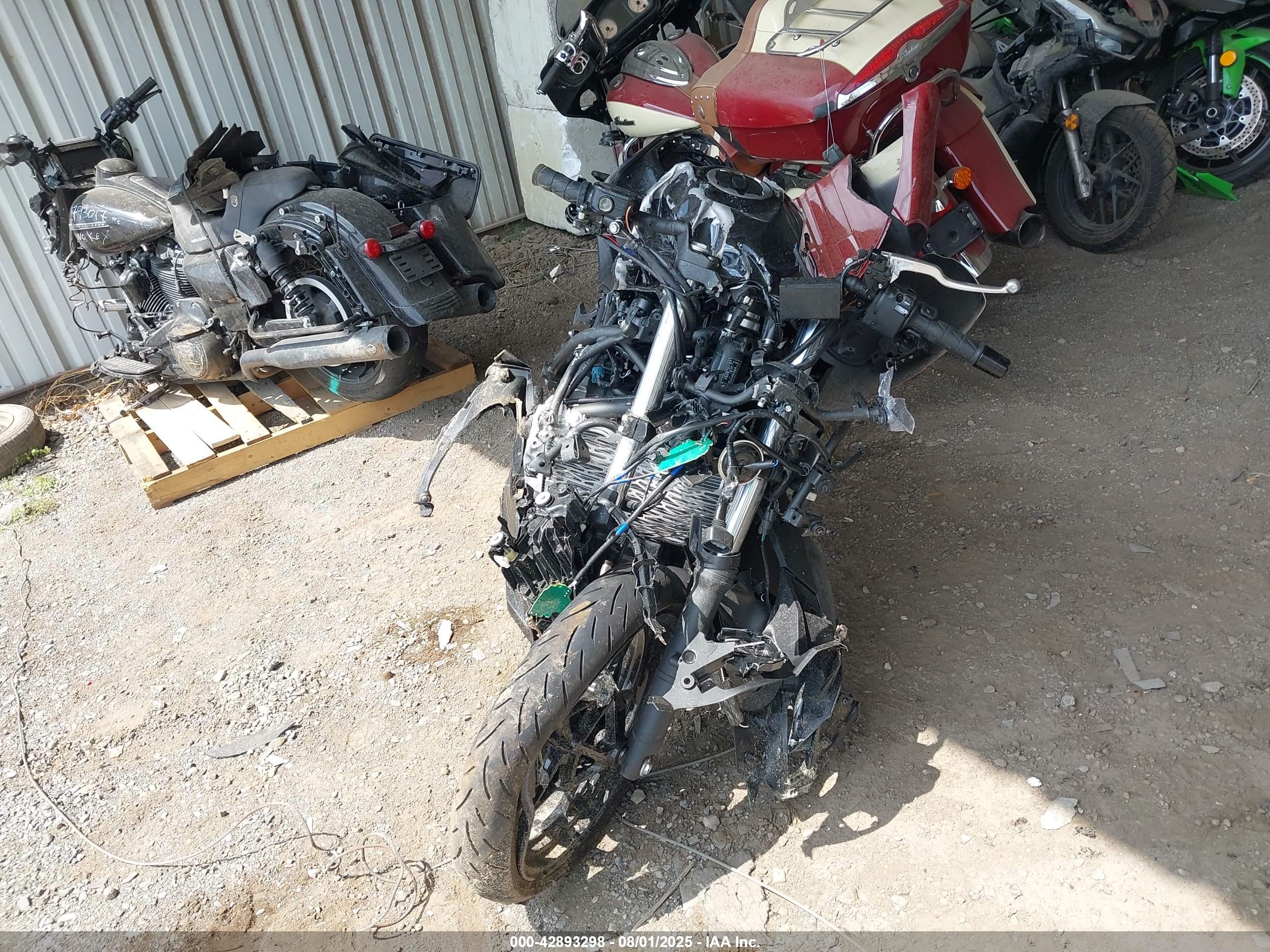 KAWASAKI EX500 image 5