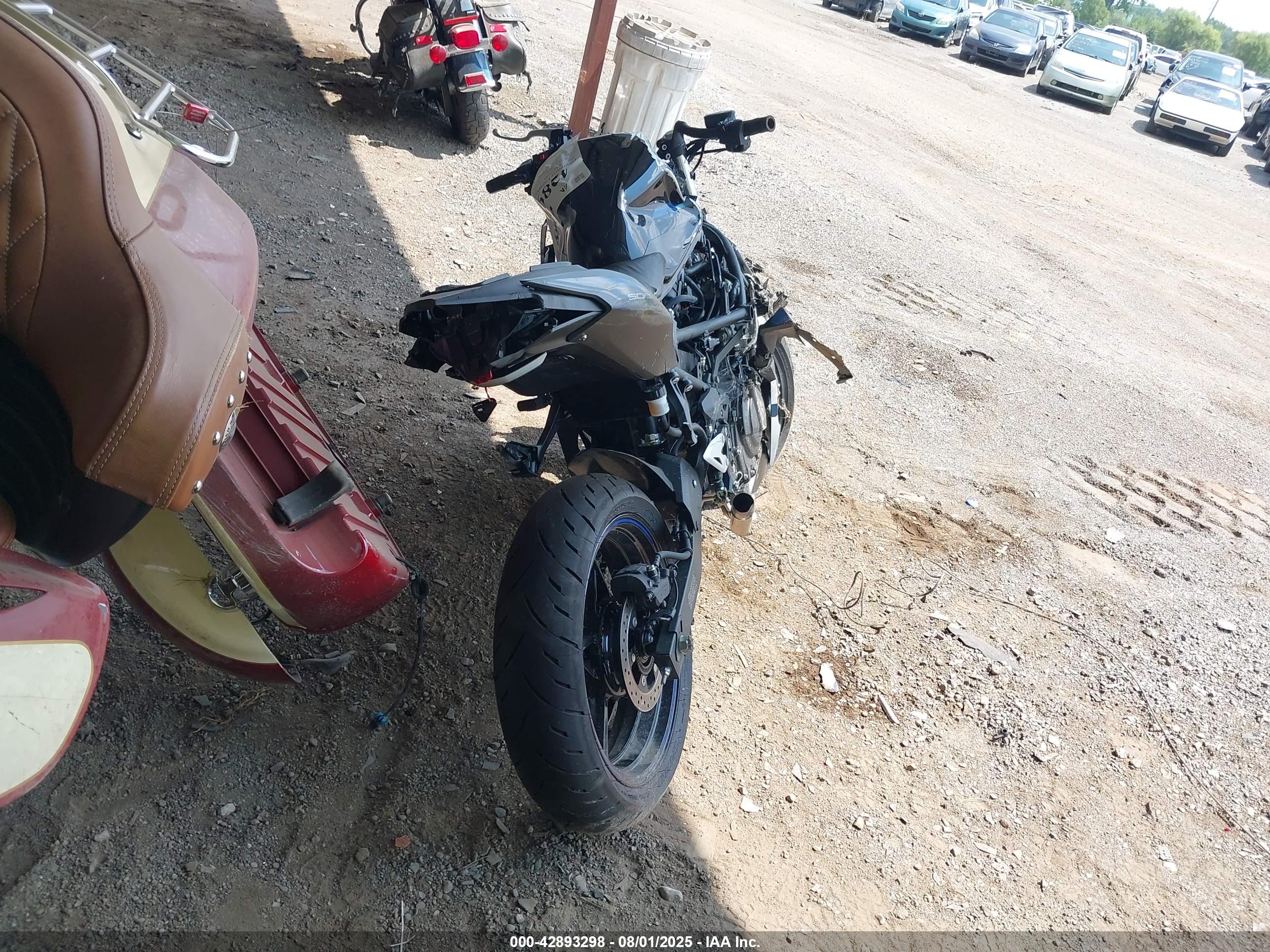KAWASAKI EX500 image 6