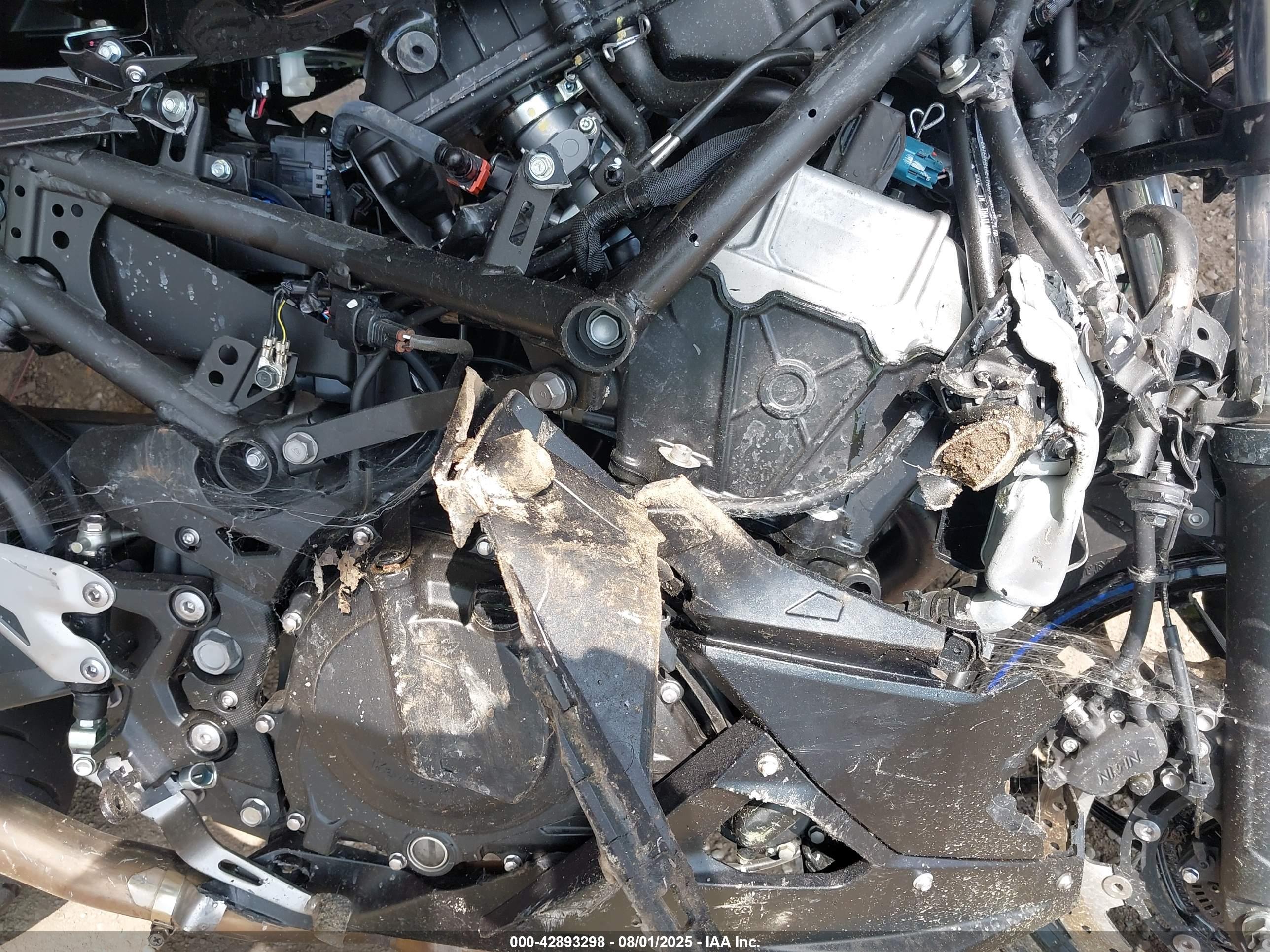 KAWASAKI EX500 image 8