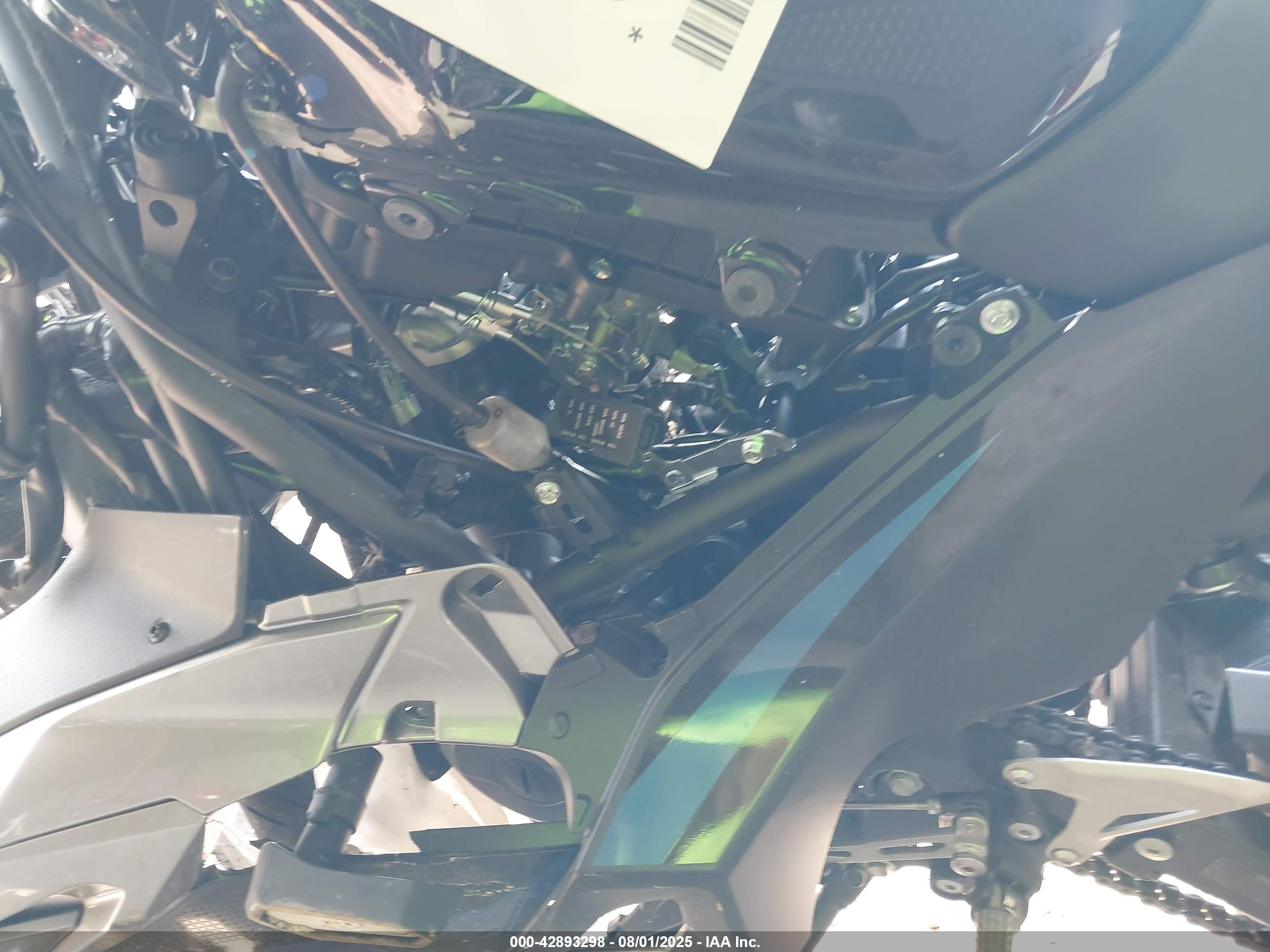 KAWASAKI EX500 image 9
