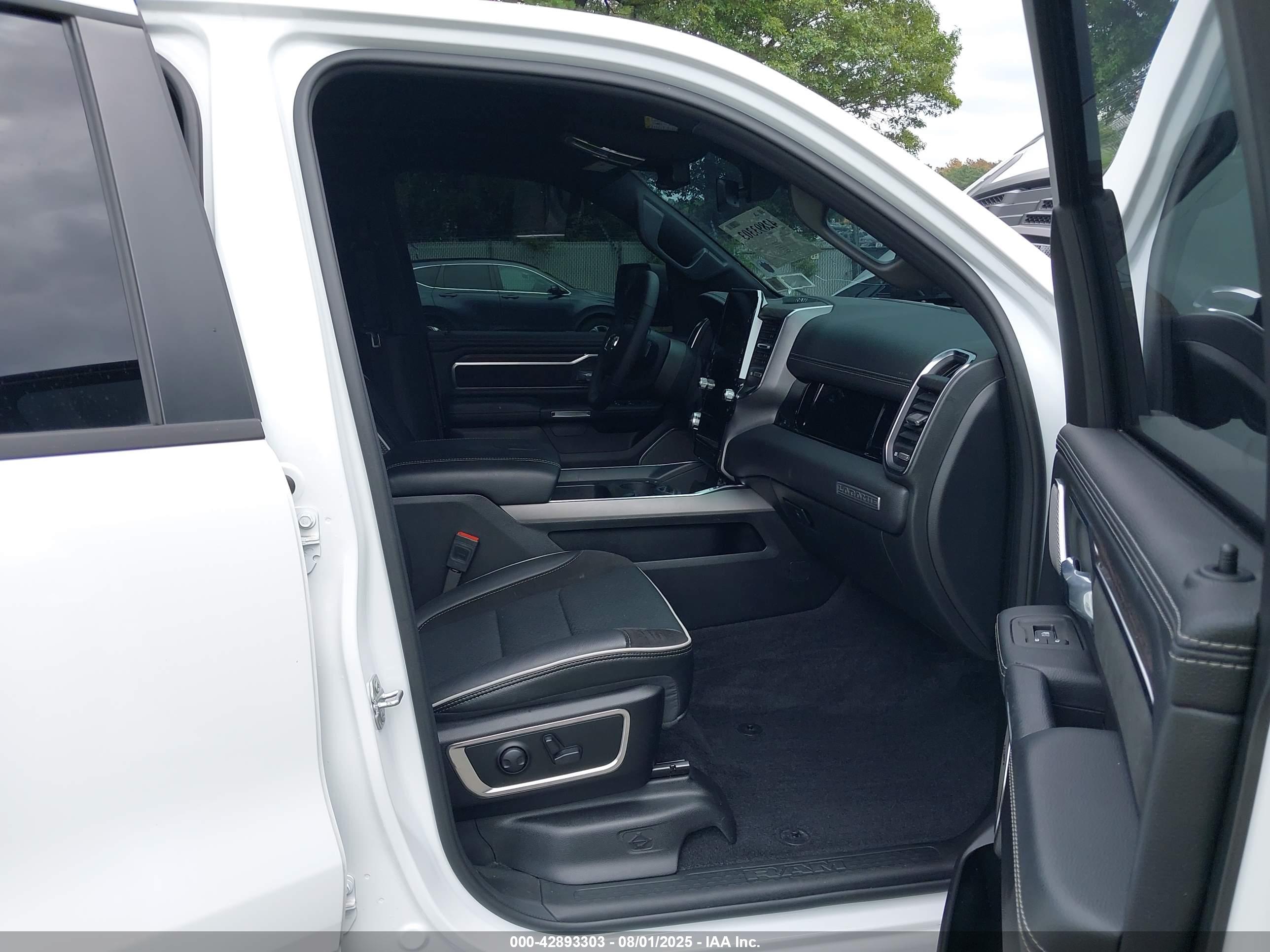 RAM 1500 image 5